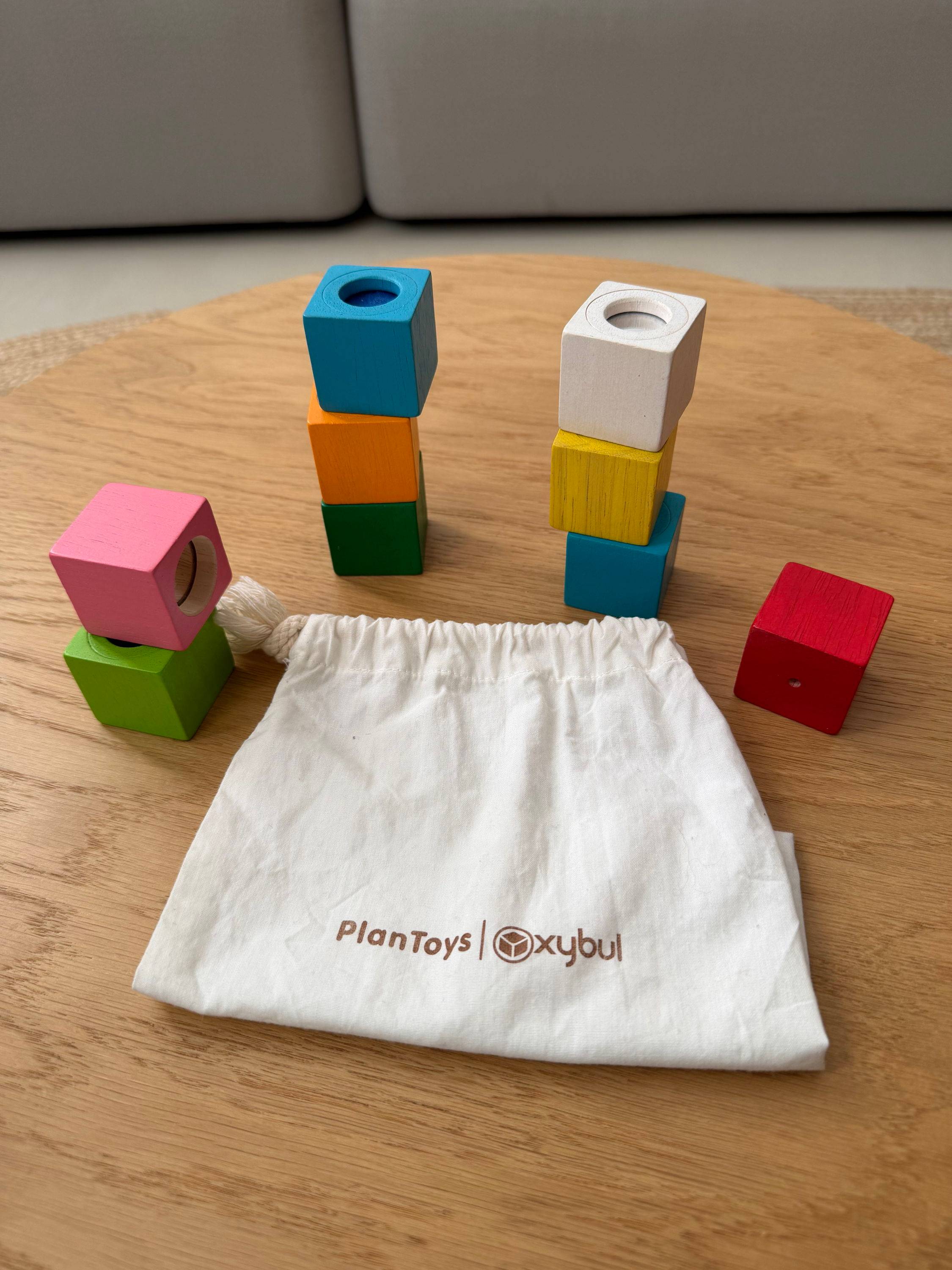 Vends cubes sensoriels en bois de Plan Toys