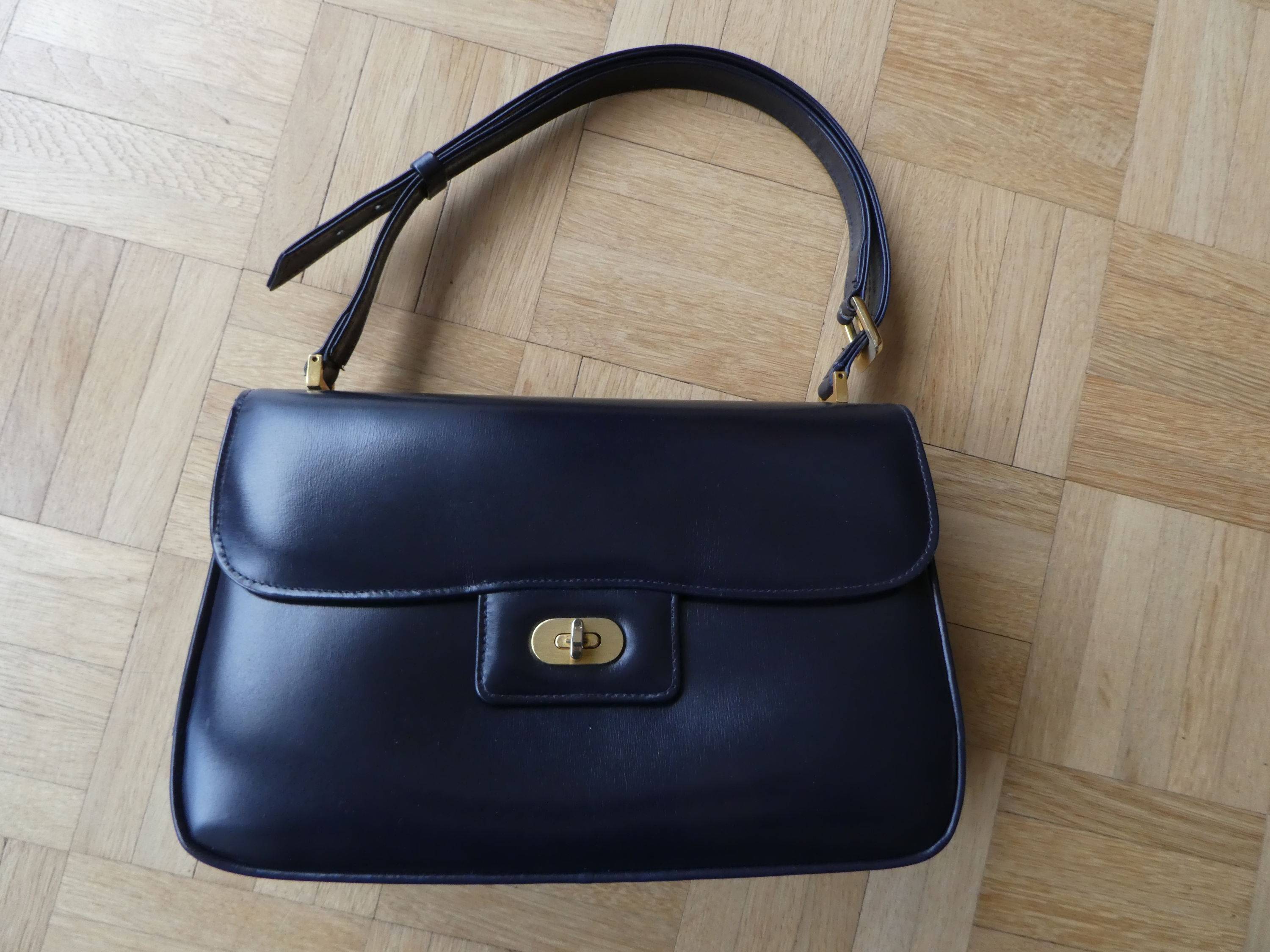 Elégant petit sac à main en cuir fin, année 60/70