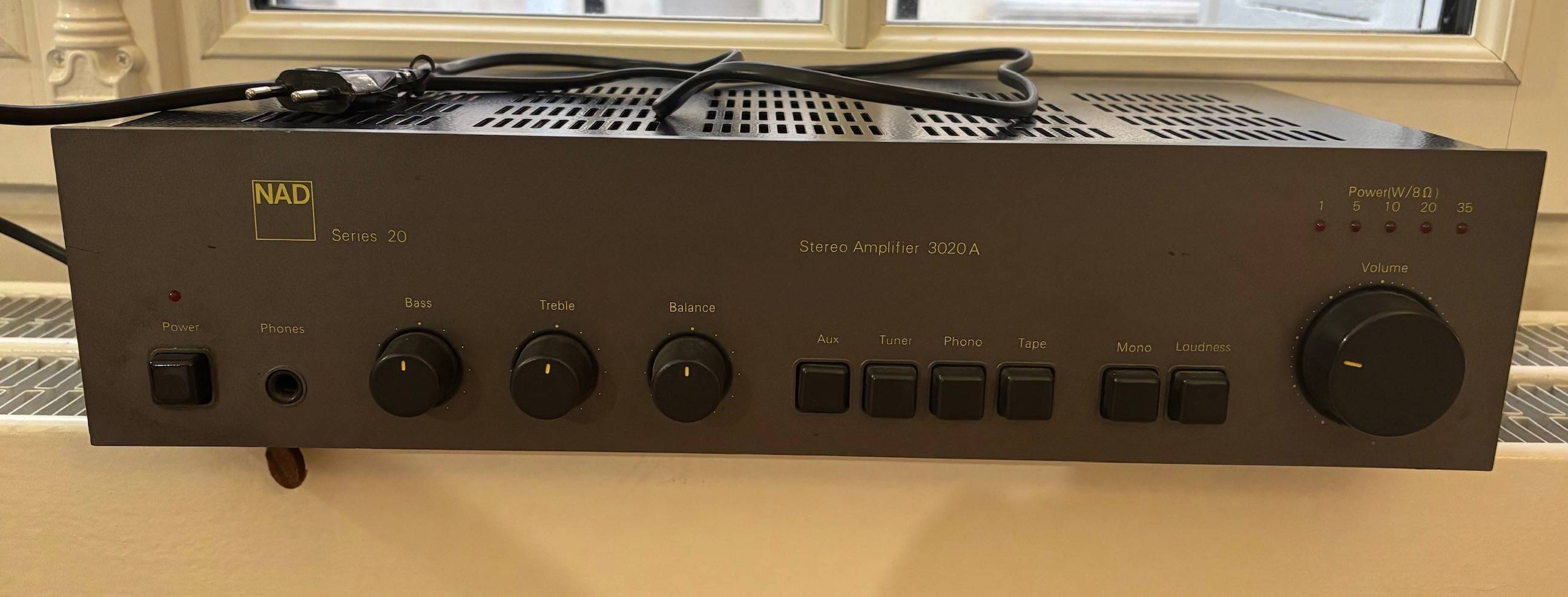 Je vends un ampli NAD