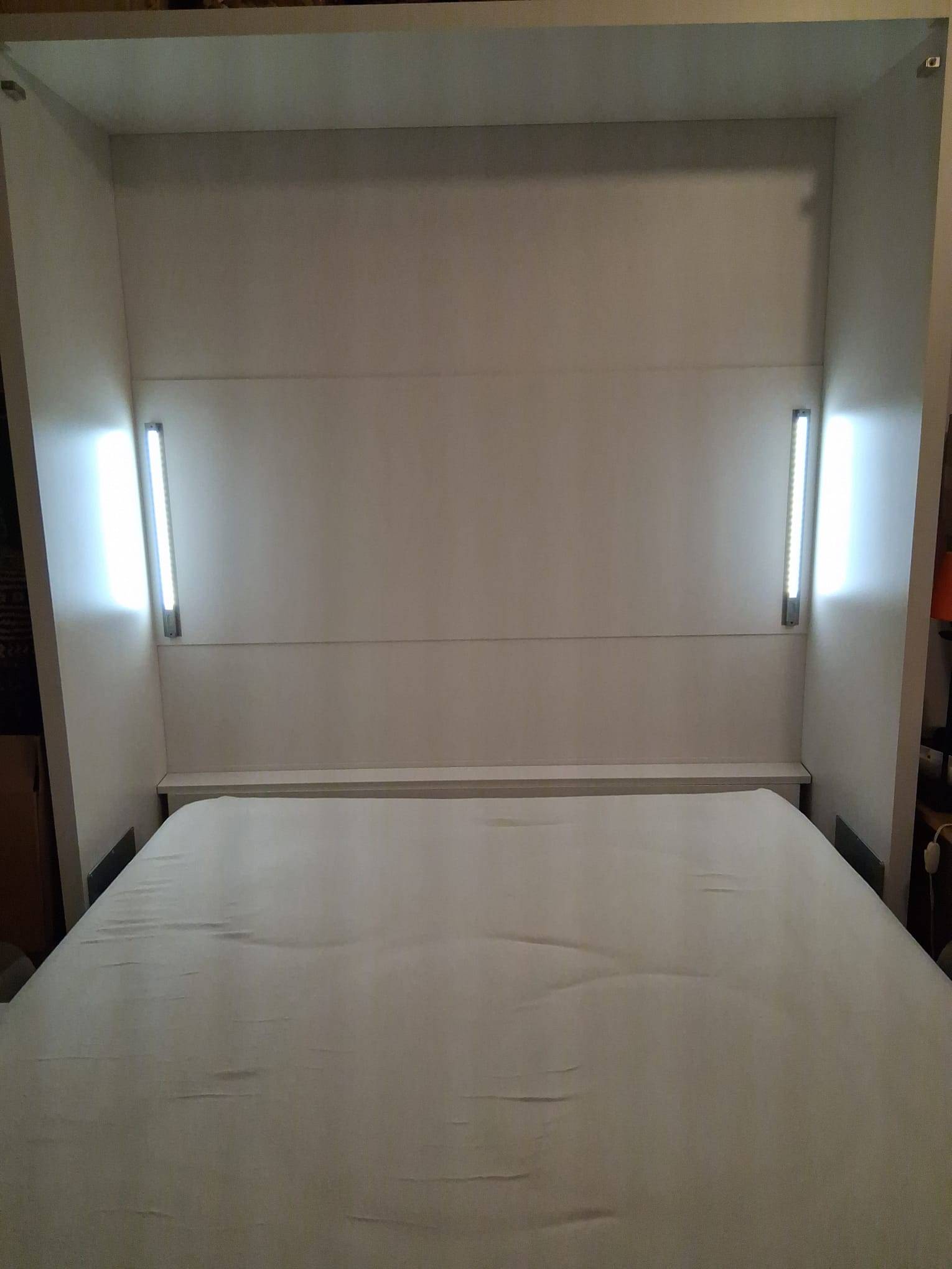 Vends lit escamotable avec canapé intégré