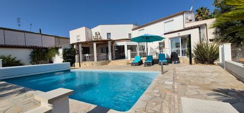 Vends villa lumineuse et atypique - 800m²