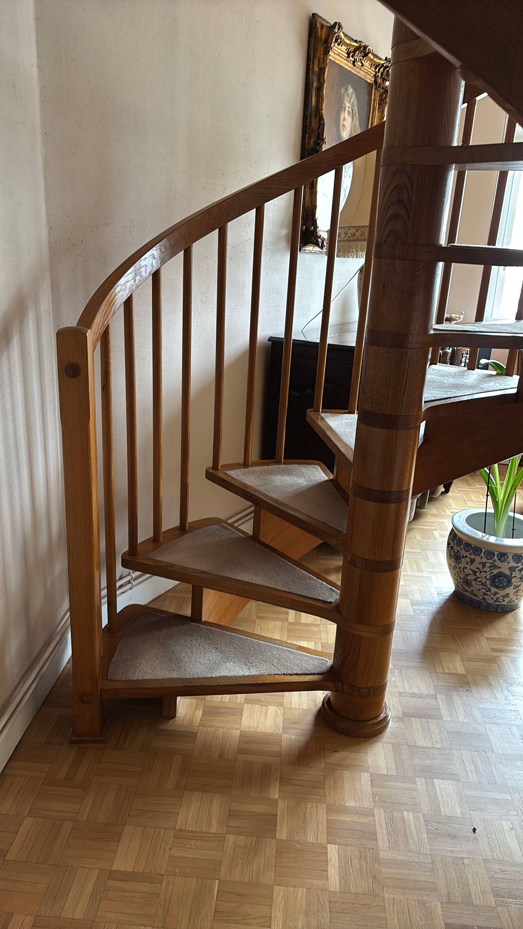 Vends escalier hélicoïdal en chêne