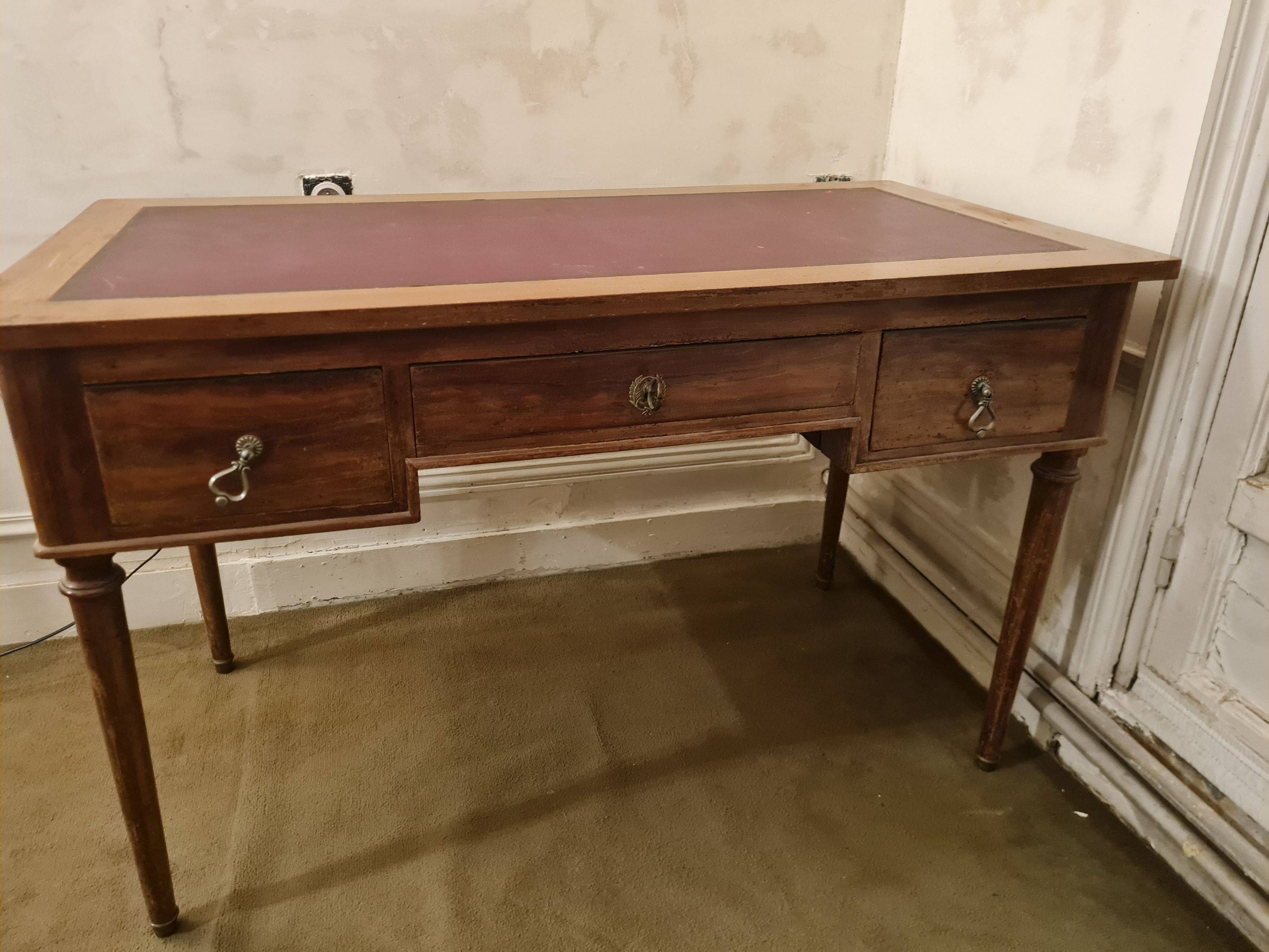 Vends bureau classique style Louis Philippe
