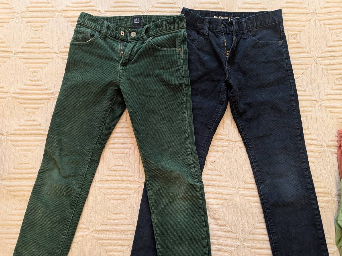 Vends 2 pantalons - Taille 8 ans