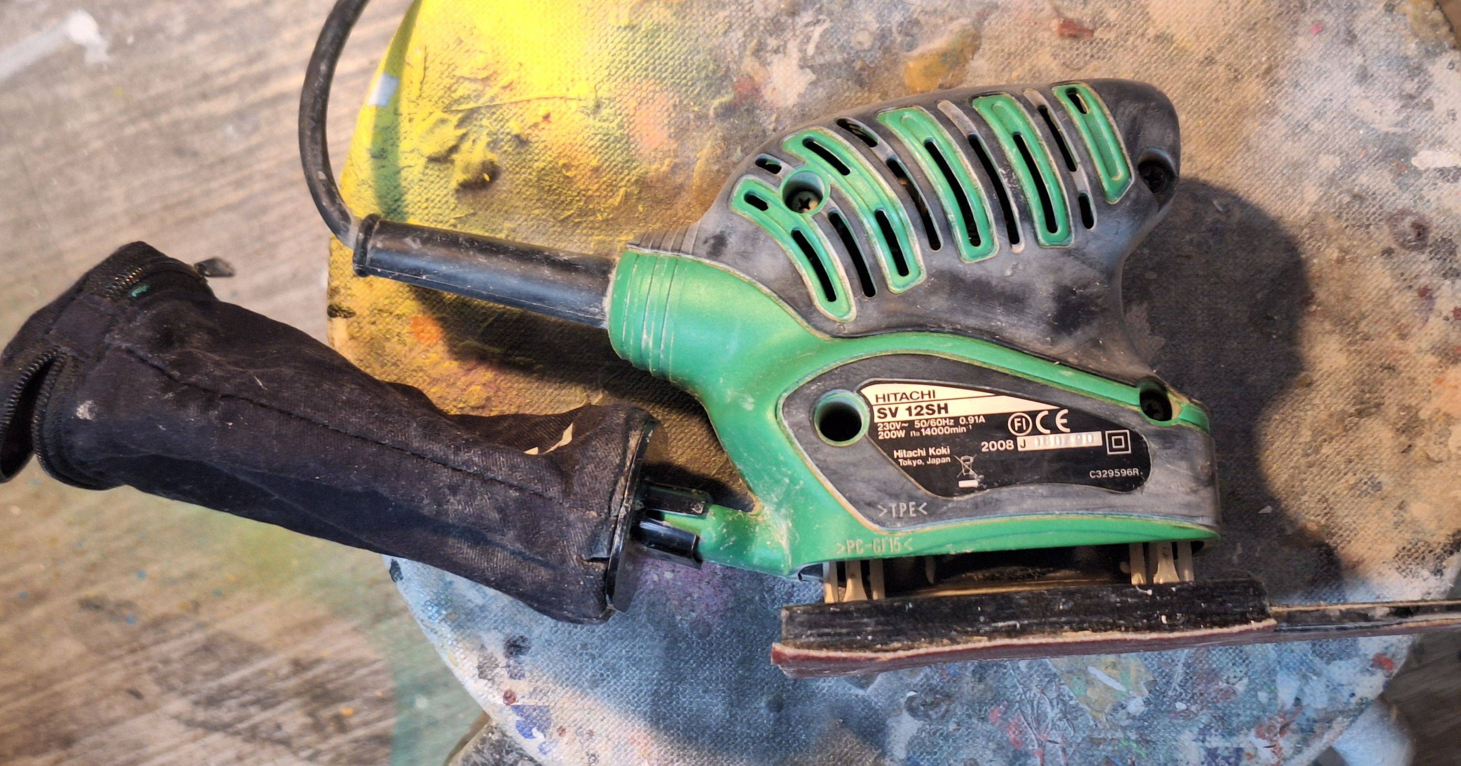 Vends ponceuse orbitale Hitachi SV 12 SH