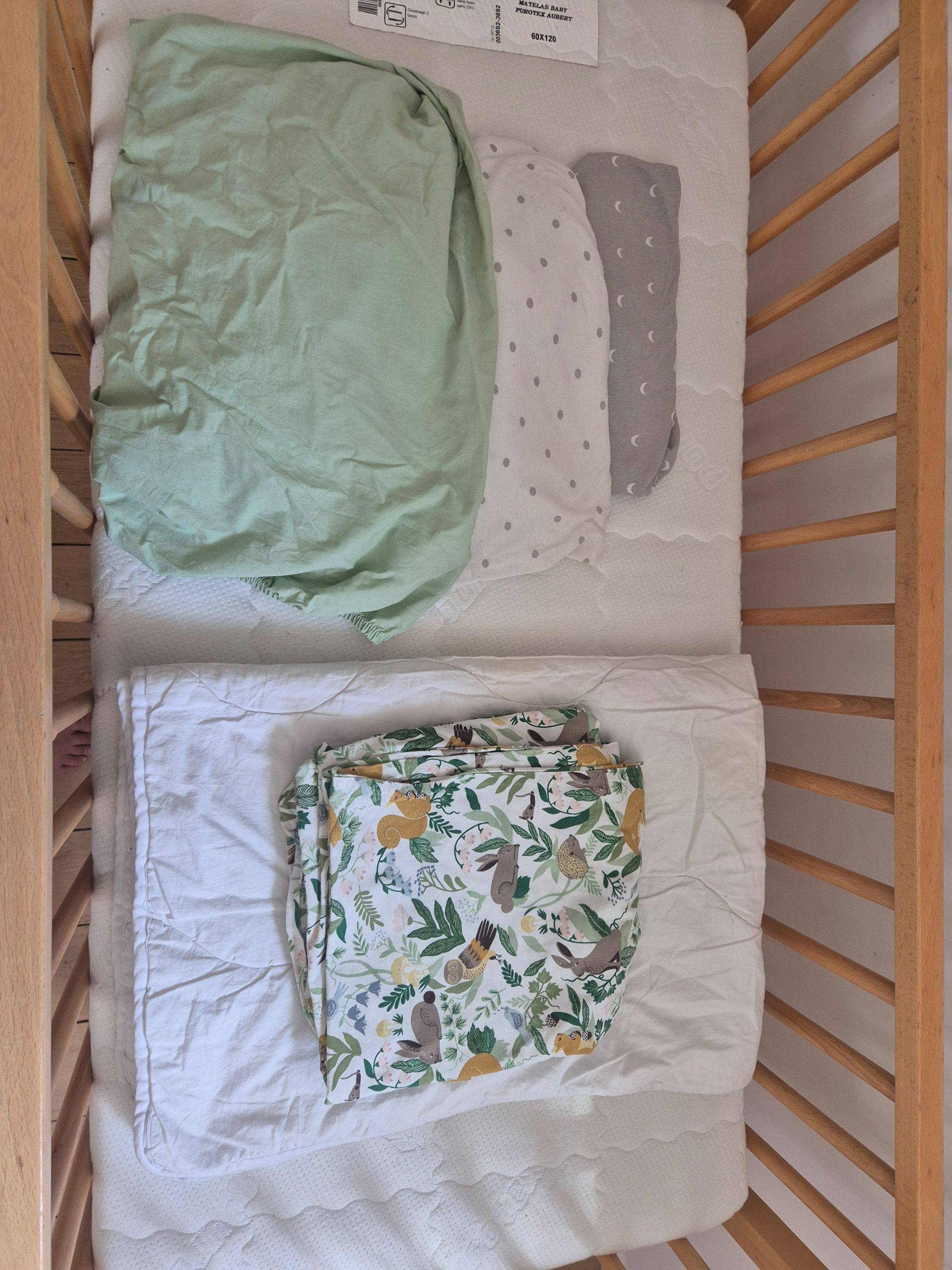 Vends lit bébé Combelle