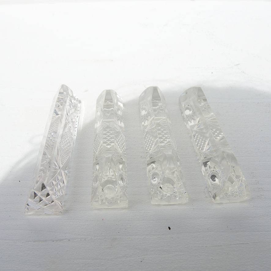 4 Anciens Porte-Couteaux Pyramide en Cristal Taillé