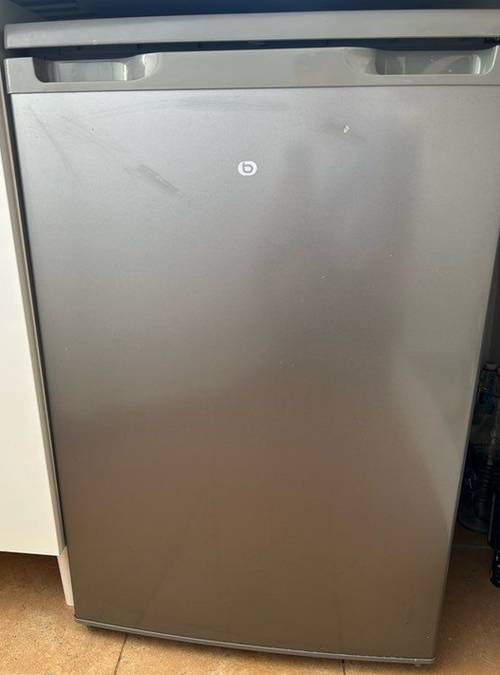 Vends réfrigérateur top Essentiel ERT 85-55misl