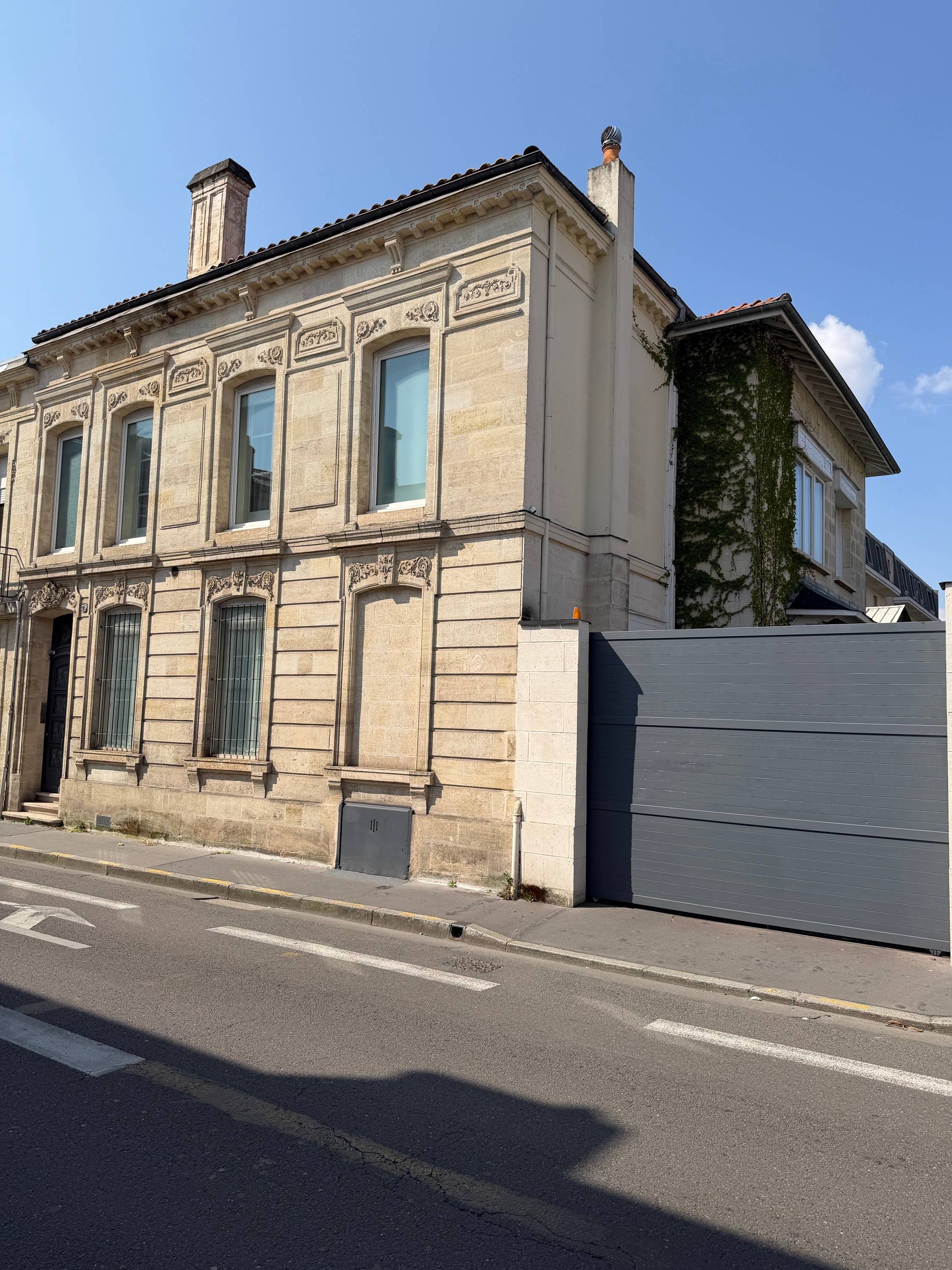 Vends grande maison familiale - 6 chambres, 300m², Bordeaux (33)
