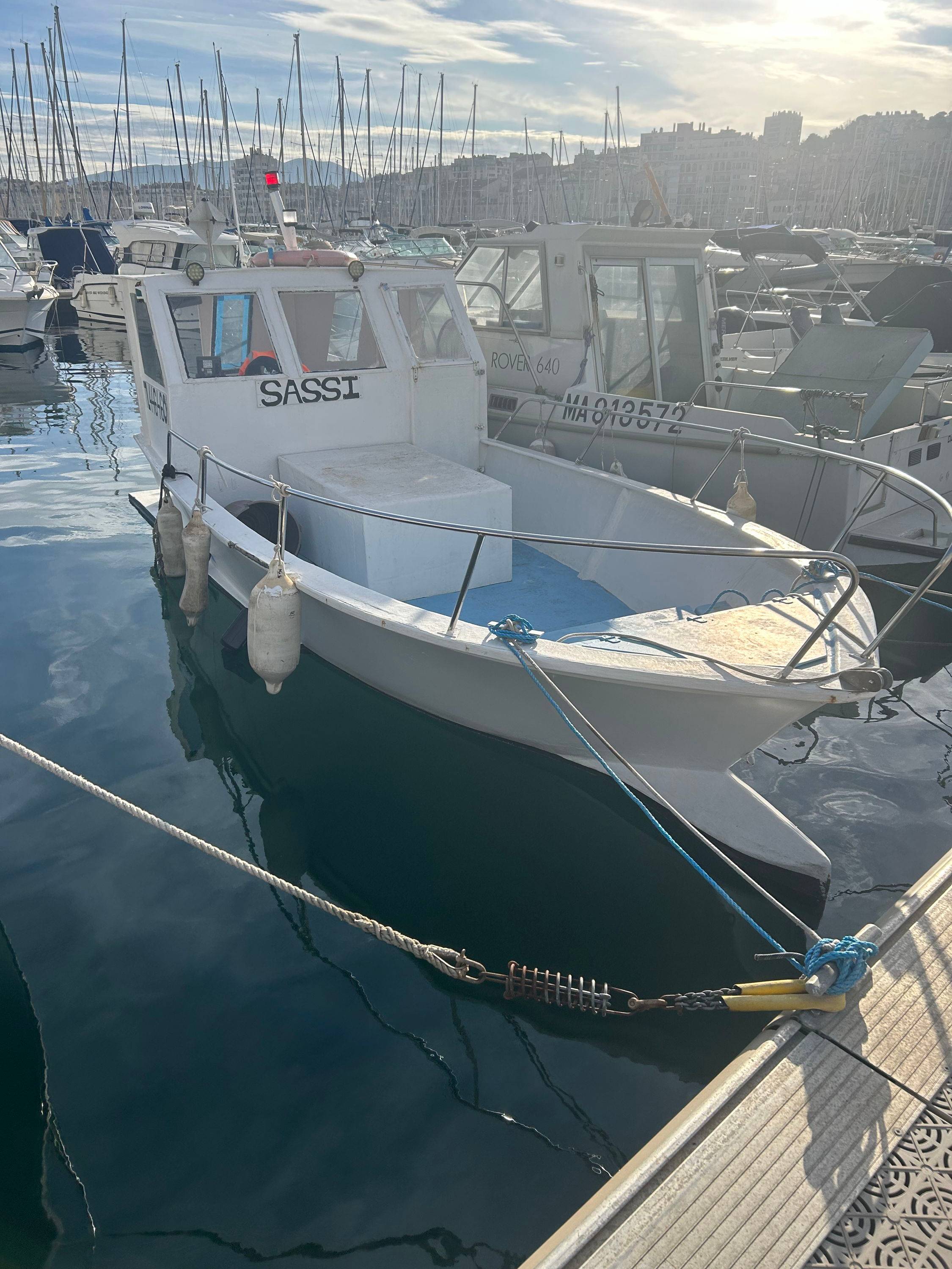 Vends bateau sans place ex bateau de peche pro