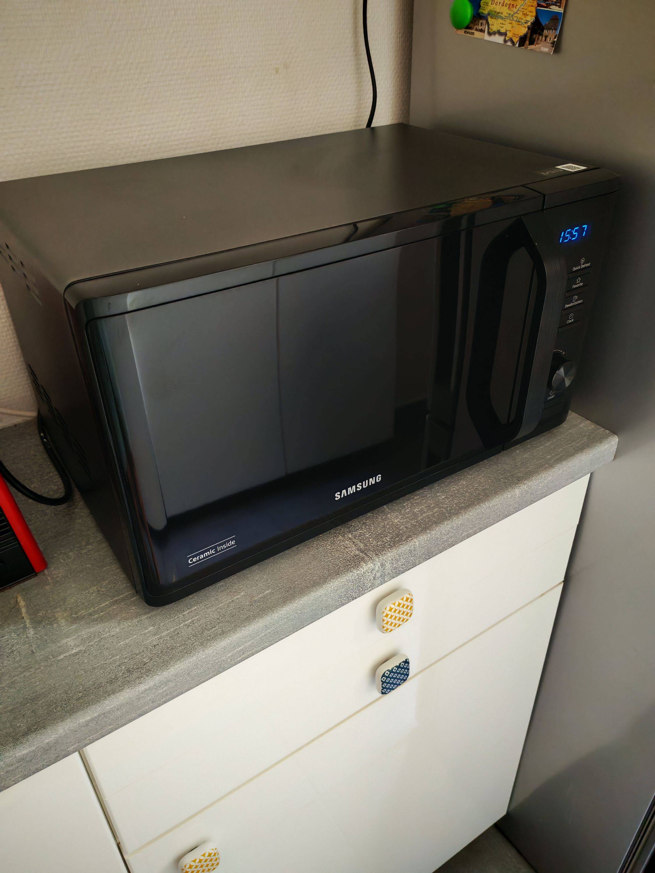 Vends four micro-ondes Samsung "Ceramic"