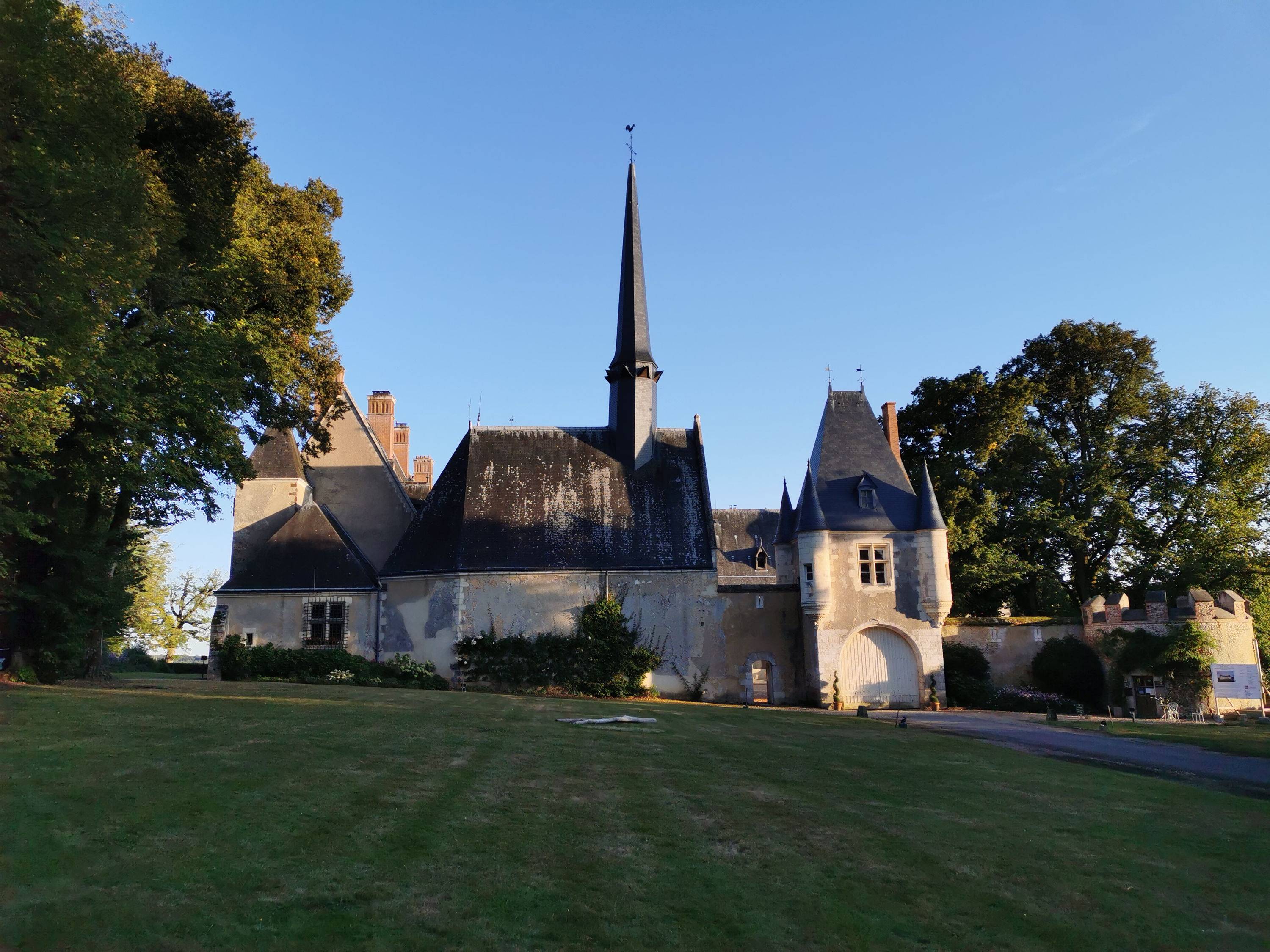 Propose stage guide touristique H/F dans un château historique en Berry