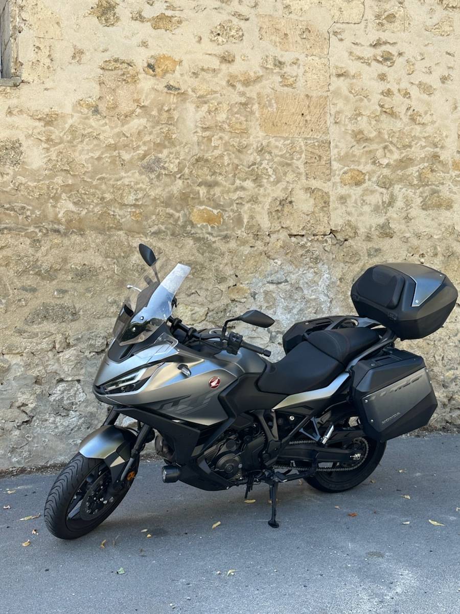 Vends moto Honda 1100 NT DCT, 2023, 10800km