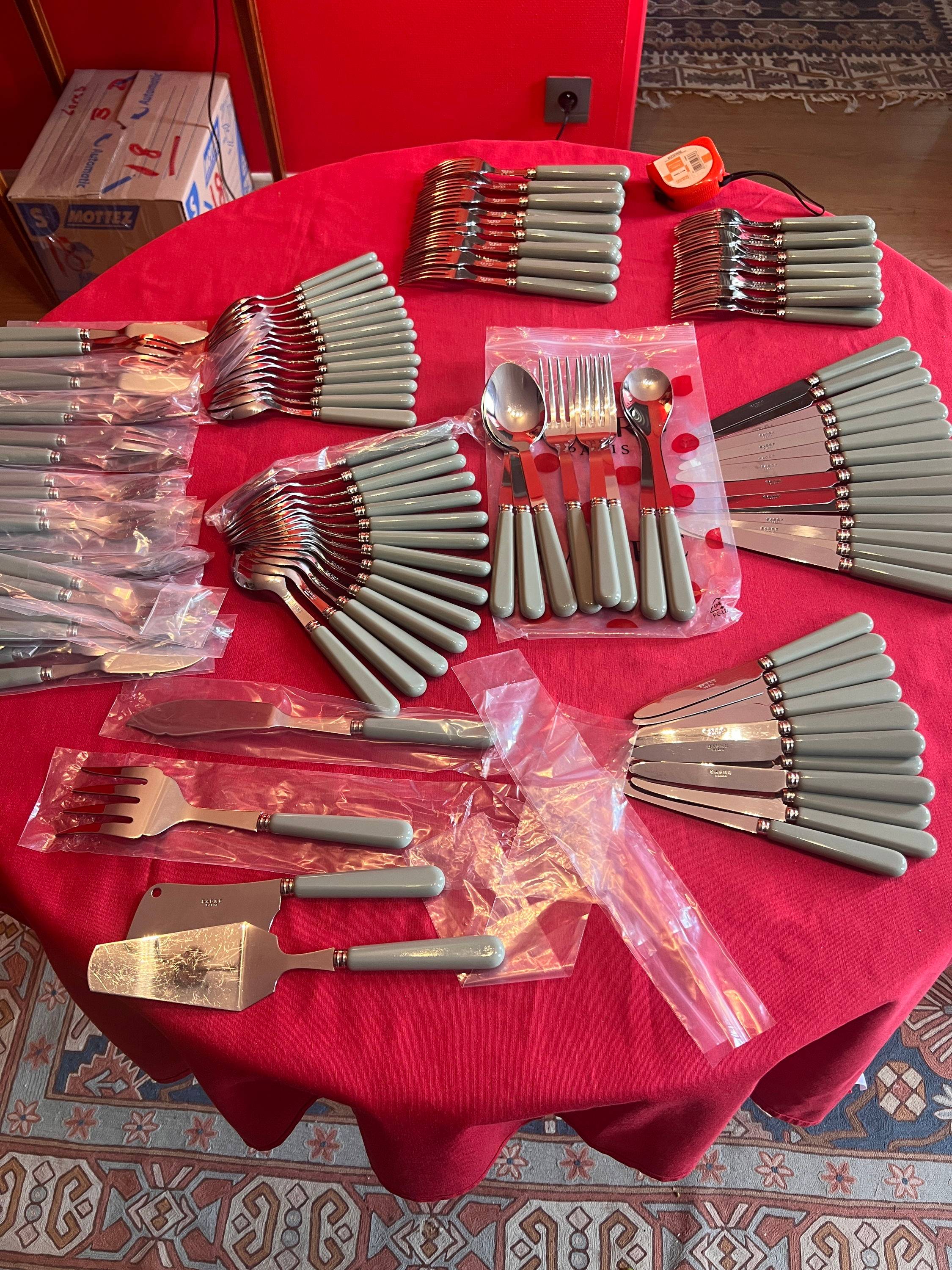 Vends couverts "Sabre"