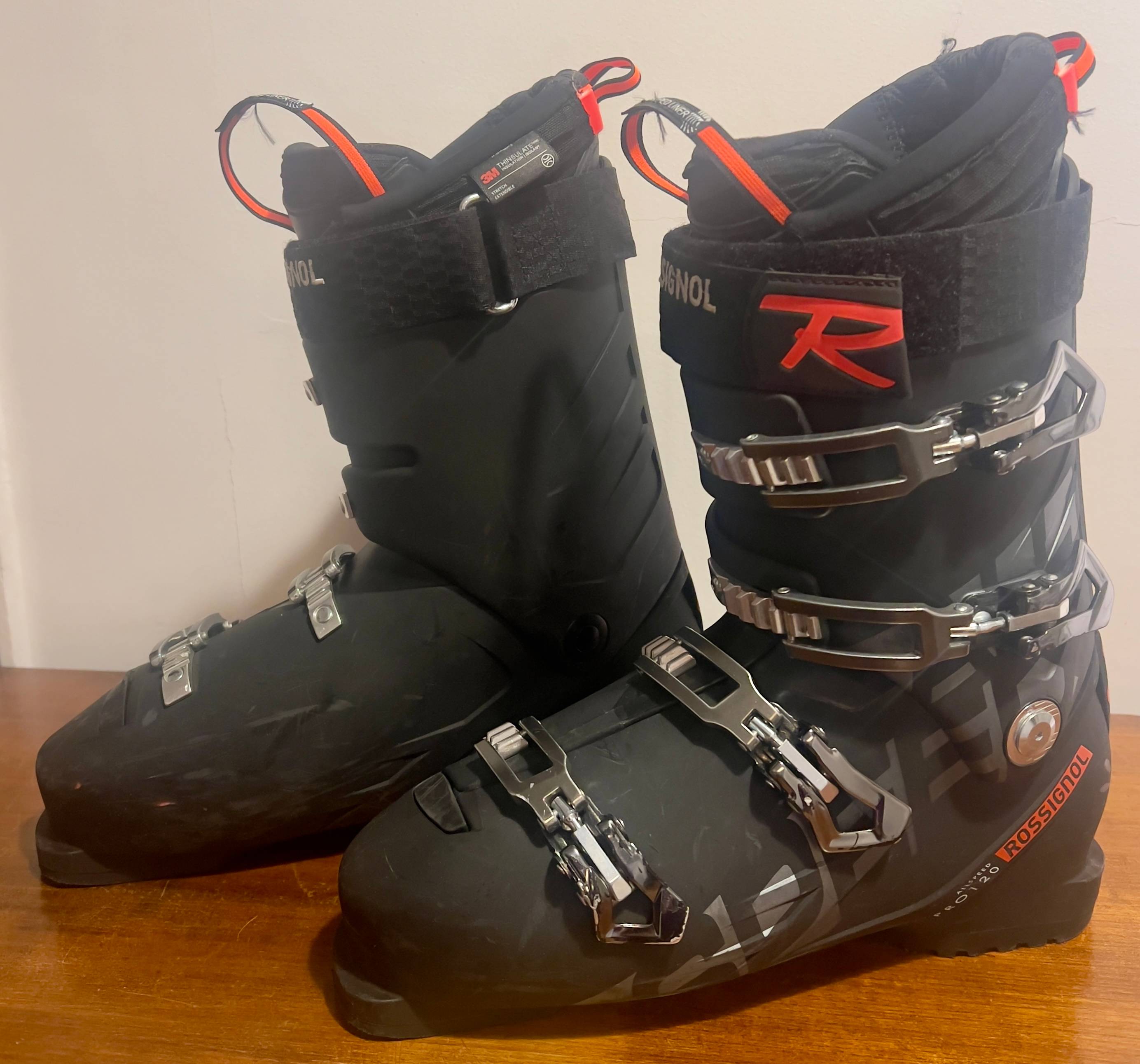 Vends chaussures de ski Rossignol Allspeed Pro 120 Black (taille 29,5 = 46)