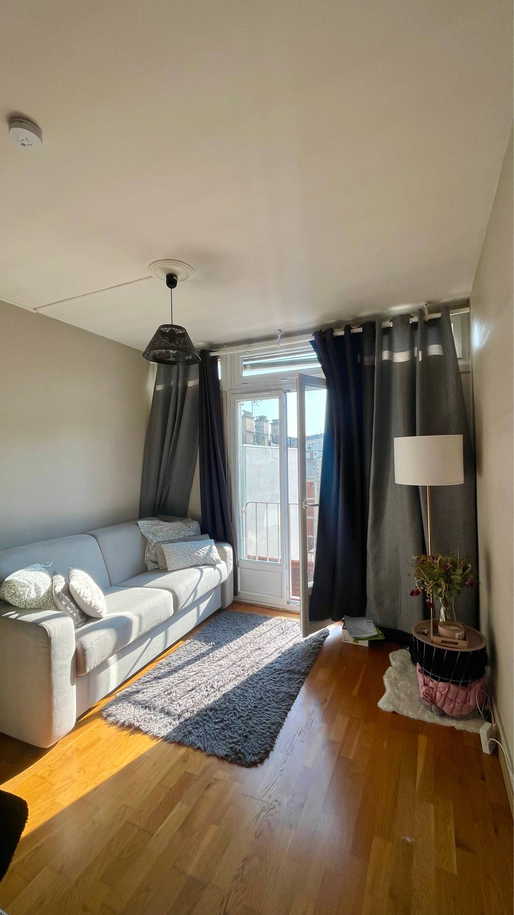 Loue appartement - 20m² (août )