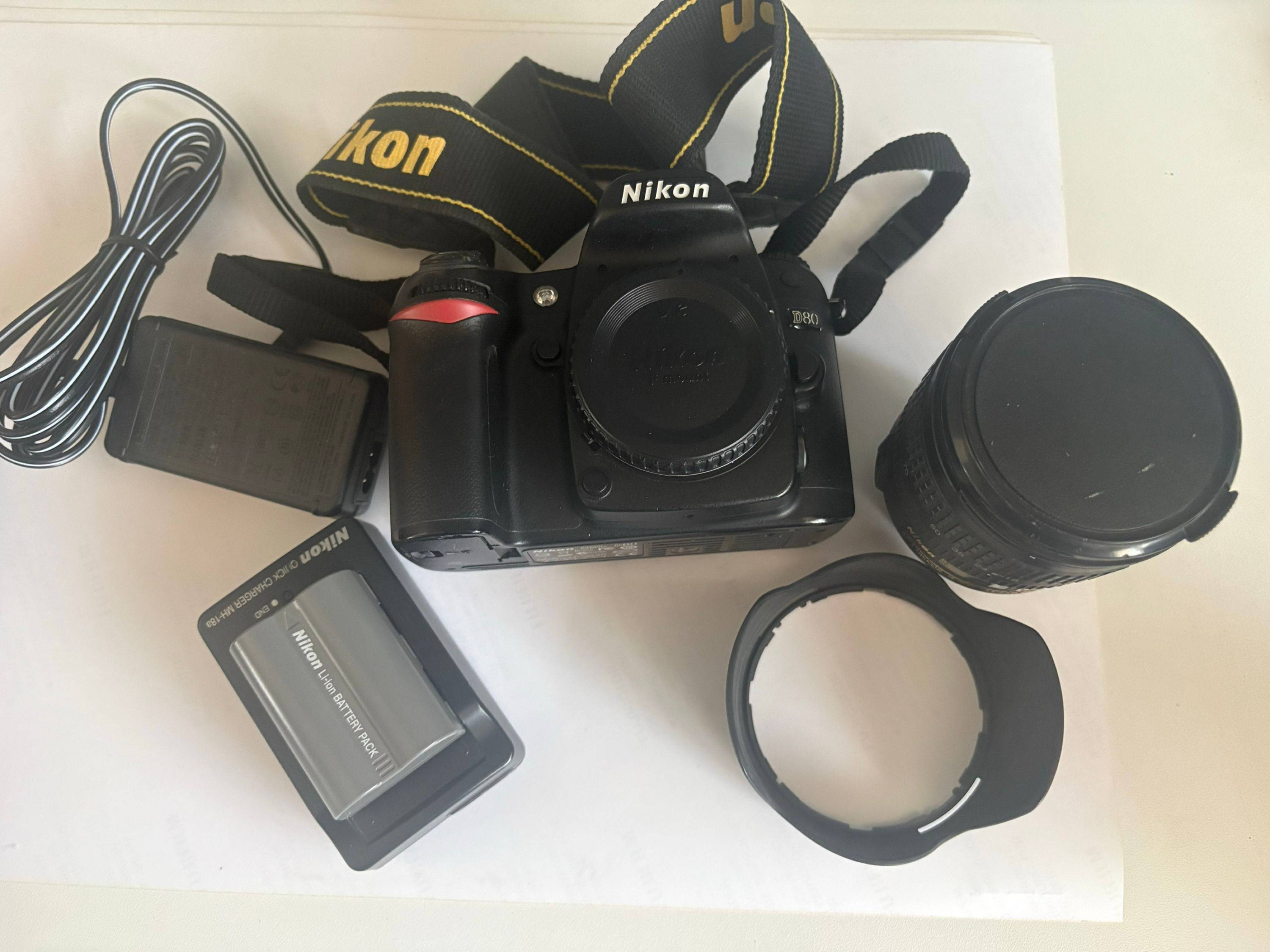 Vends appareil photo reflex Nikon