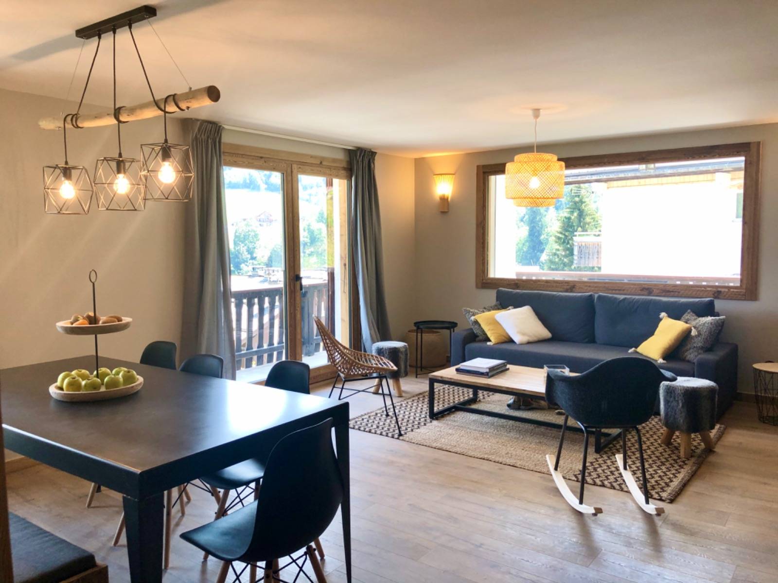 Loue appartement - 8 couchages - La Clusaz (74) - 5 min centre et pistes à pied - Terrasse avec vue village