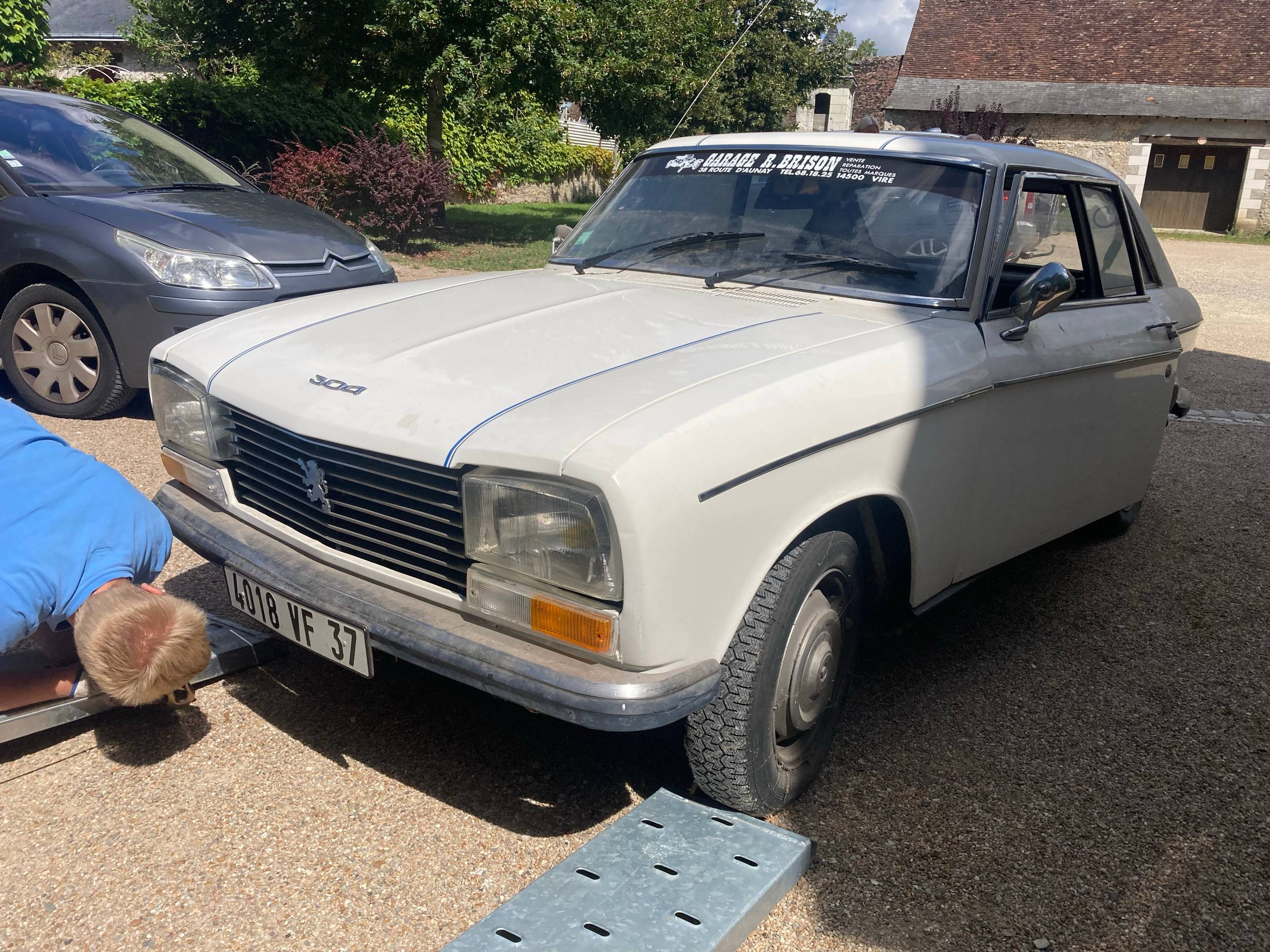 Vends Peugeot 304 coupé
