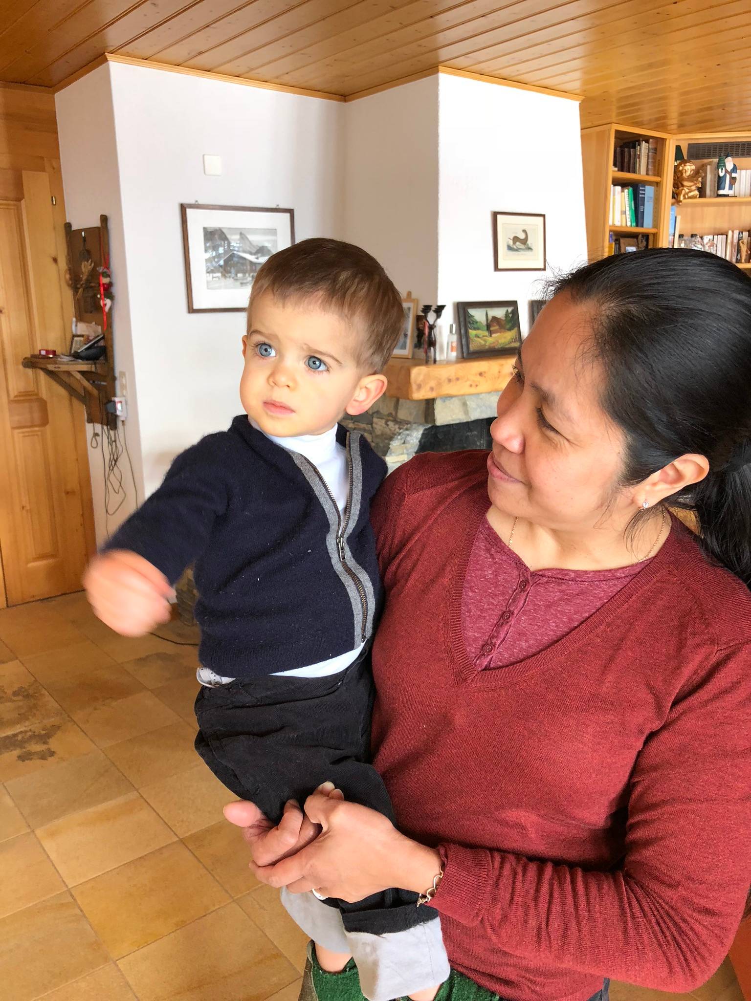 Recommande babysitting avec super nounou plein temps à Paris 16ème à partir du 1er septembre 2026