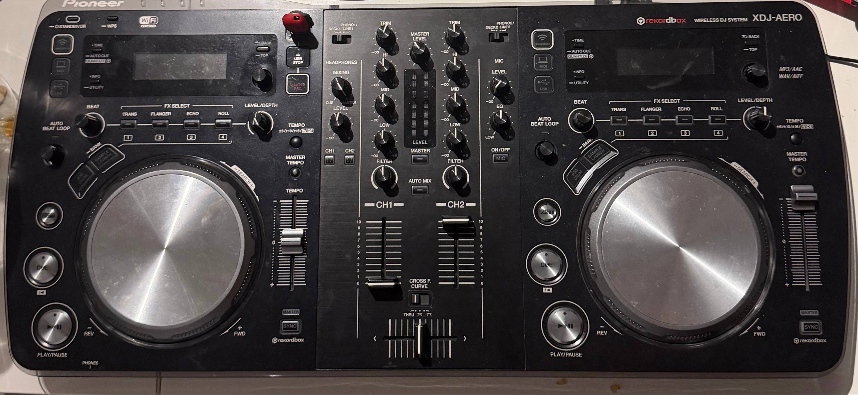 Vends Pioneer XDJ Aero