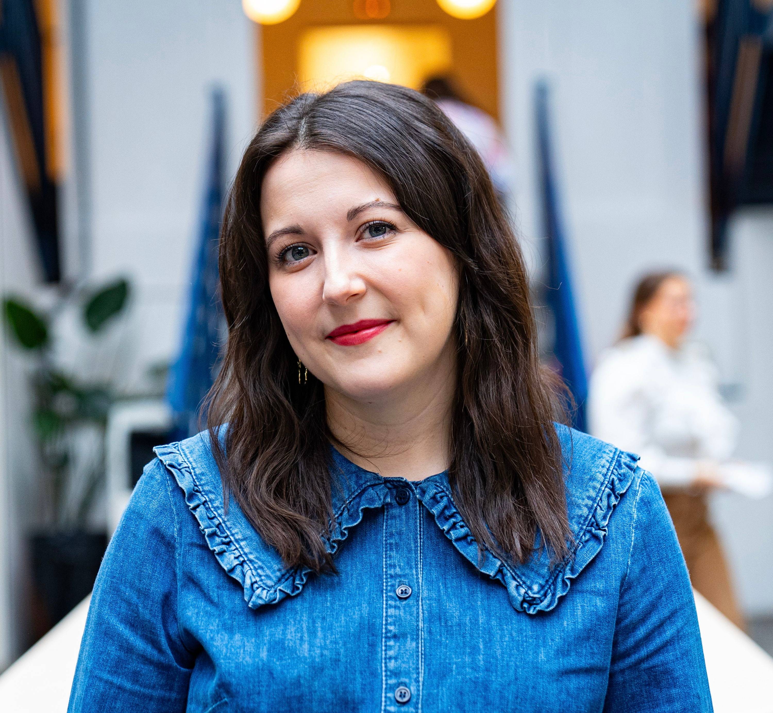 Formatrice d’anglais native propose des cours pour adultes et professionnels