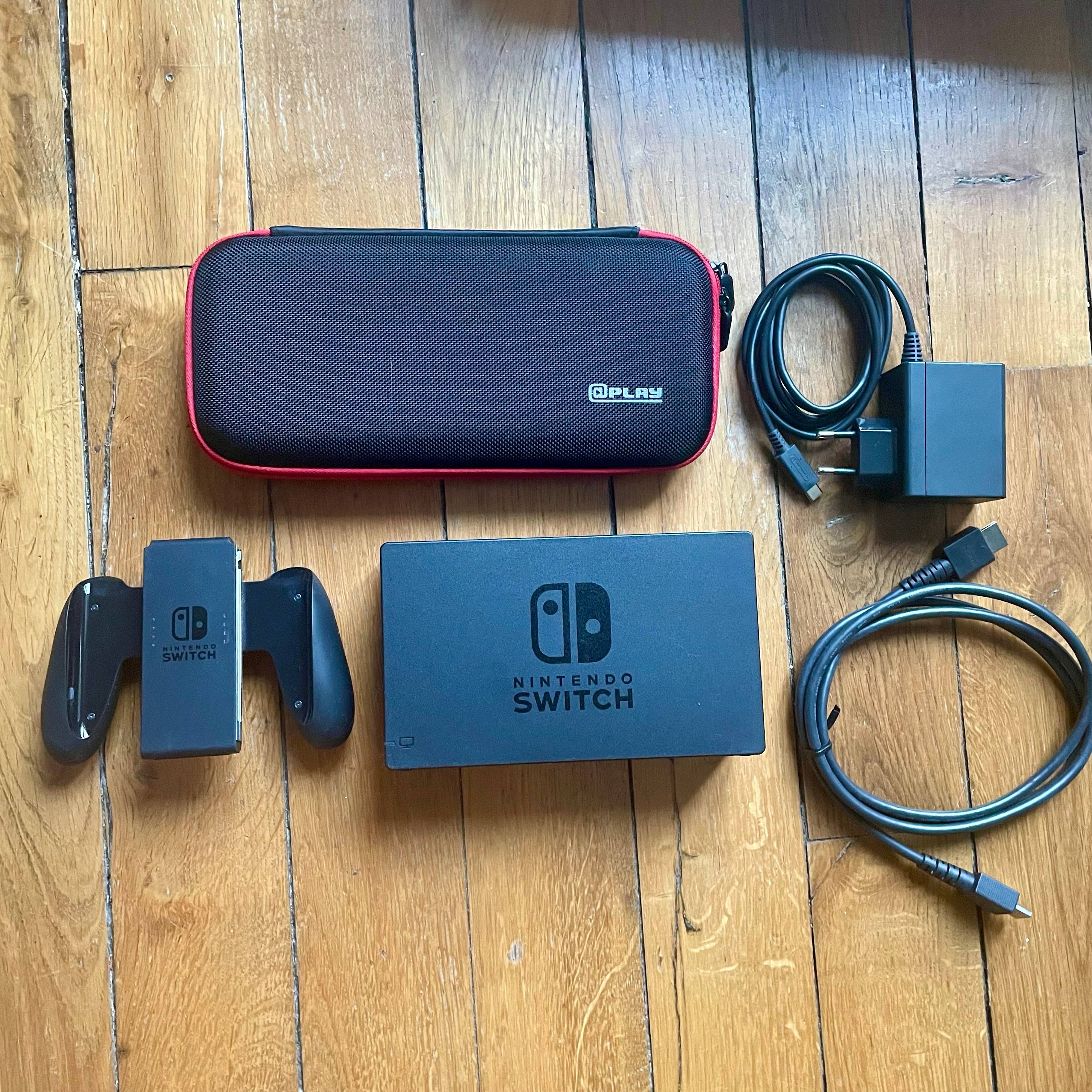 Vends Nintendo Switch et accessoires