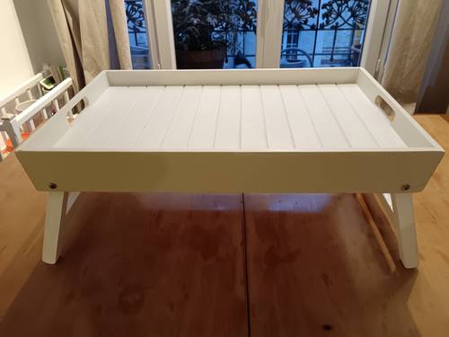 Plateau en bois petit déjeuner