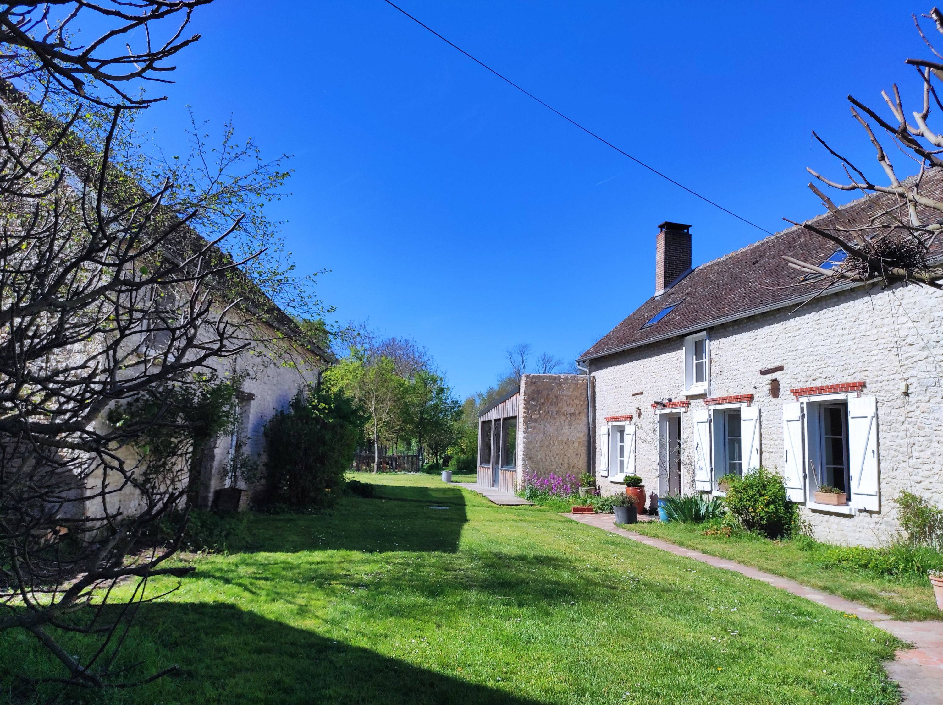 Vends maison - 233m² - 9 pièces - 5 chambres