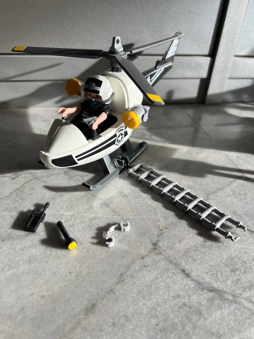 Lot hélicoptère et moto de police Playmobil en excellent état