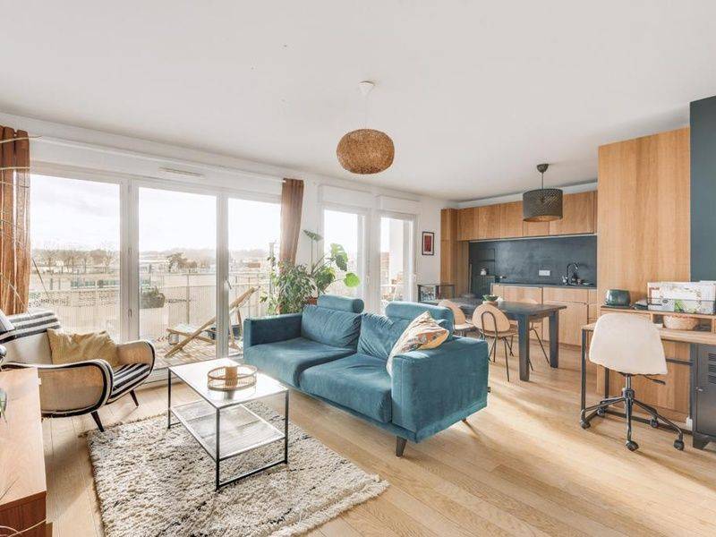 Vends T4 très lumineux Bobigny (93) - 82m²