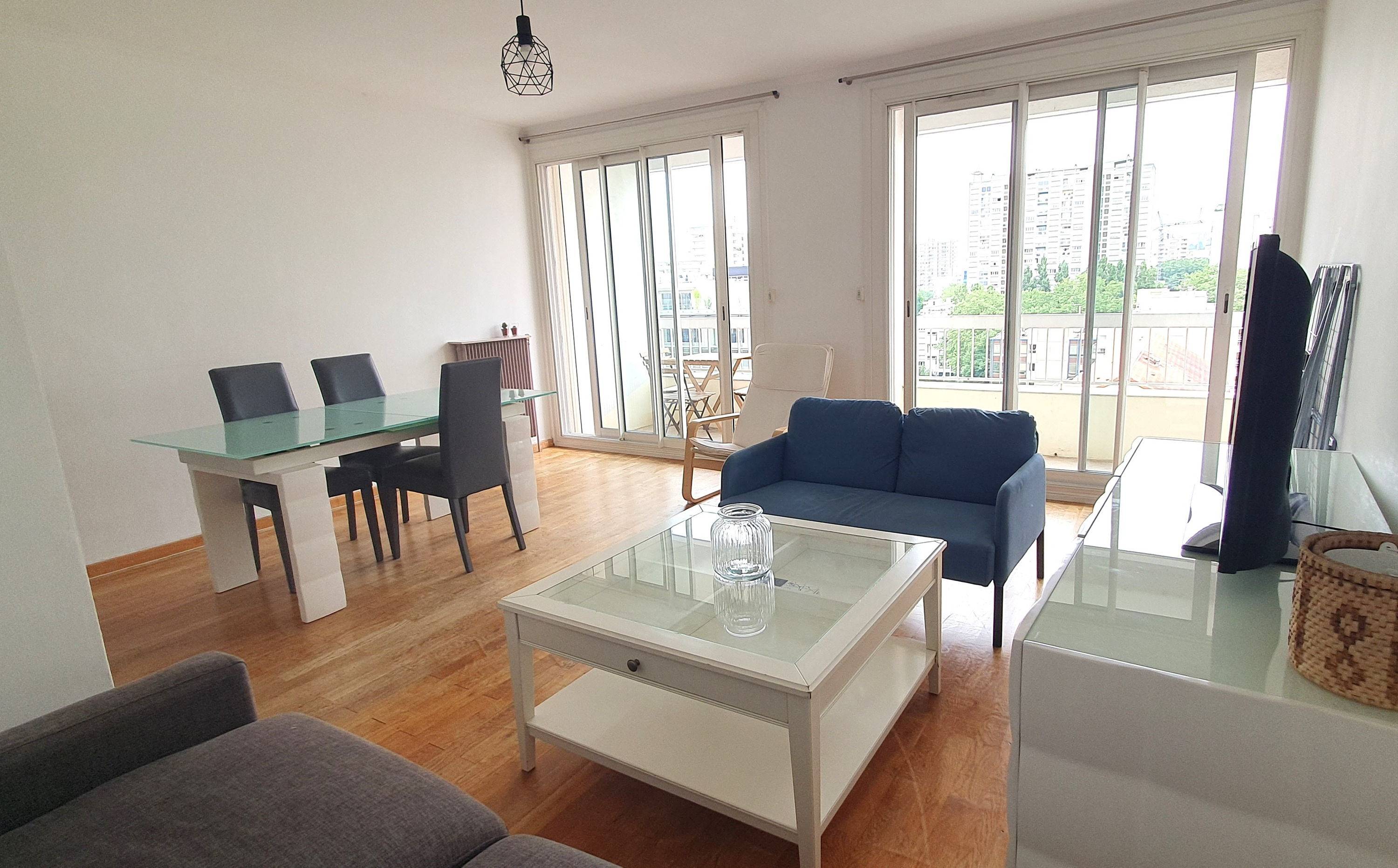 Loue chambre en colocation dans appartement - 90m² - La Doua (Villeurbanne)