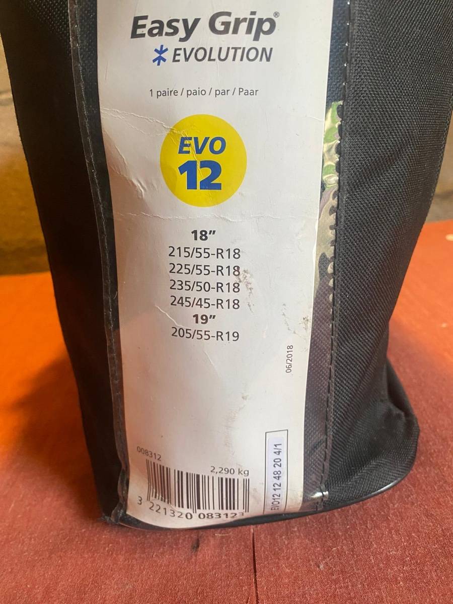 Vends chaînes neige