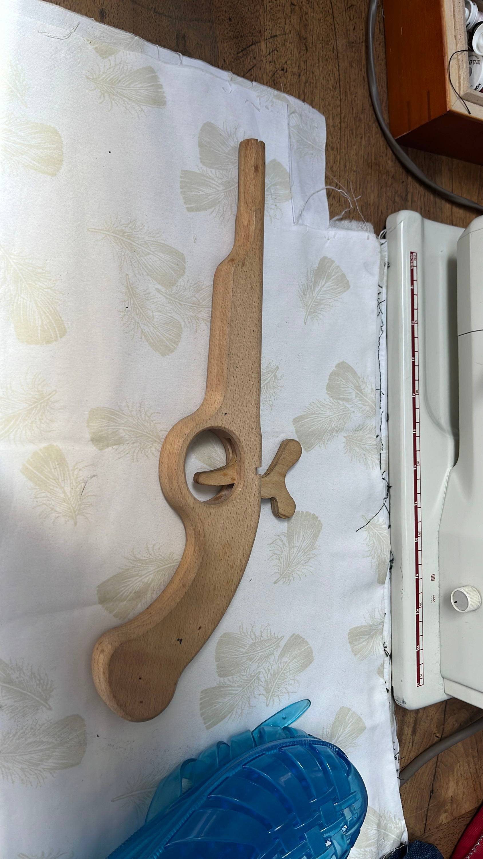 Vends pistolet en bois