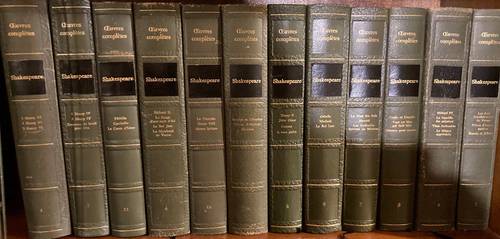 Vends édition bilingue des œuvres de Shakespeare
