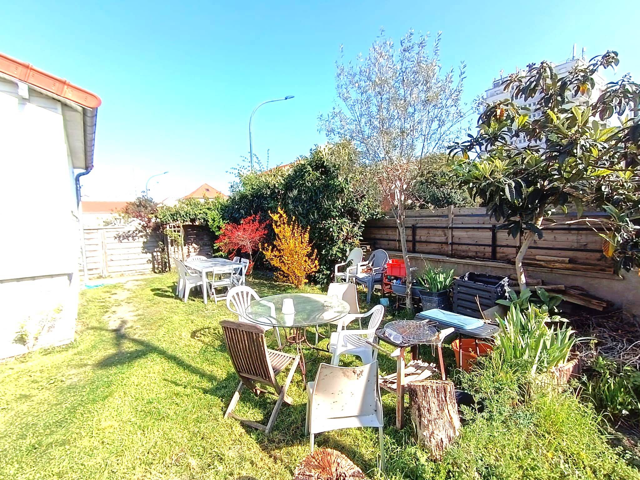 Loue 2 chambres en colocation dans maison - 160m² - Asnières - Métro les Agnettes