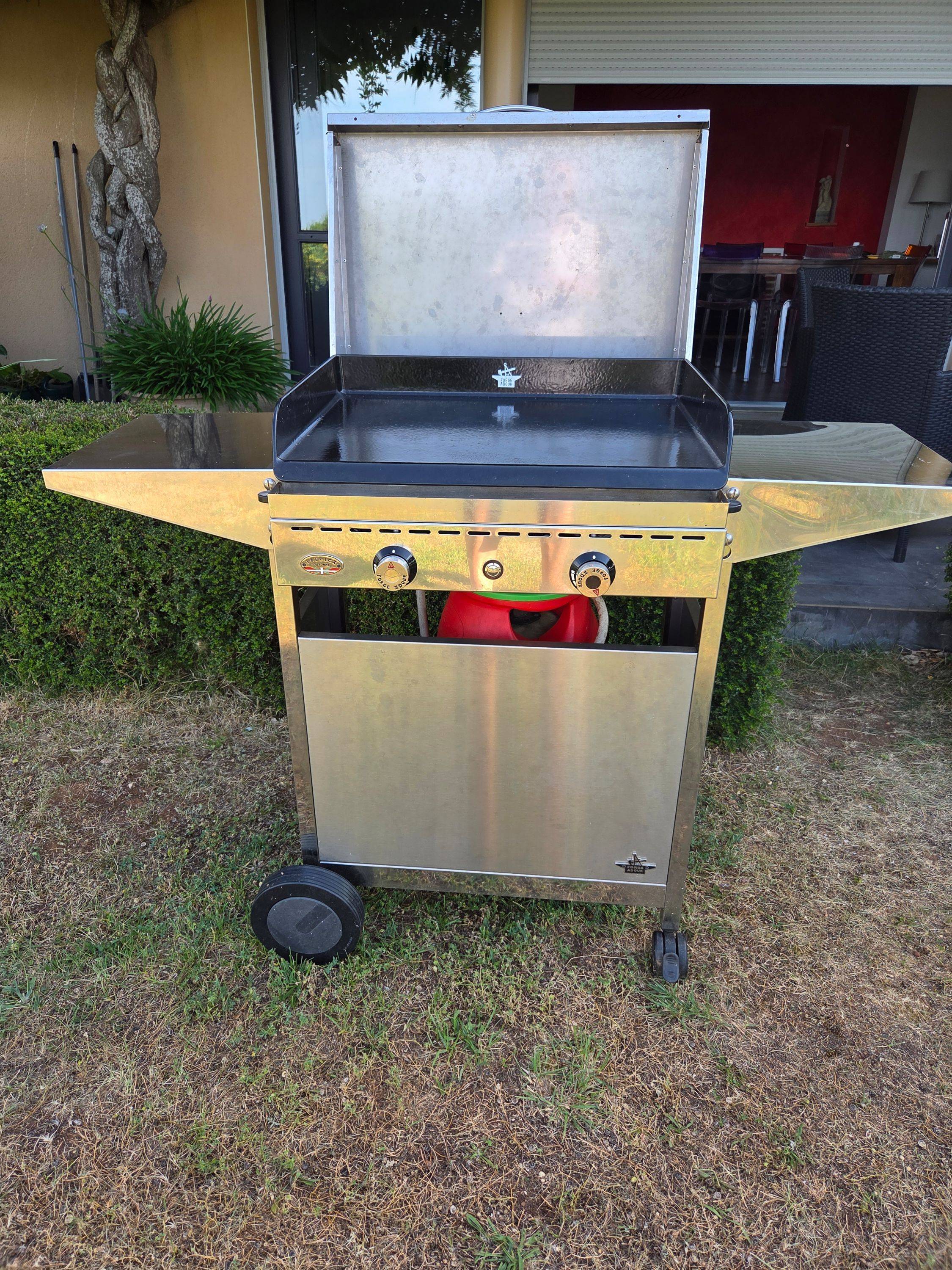 Vends plancha - Forge Adour