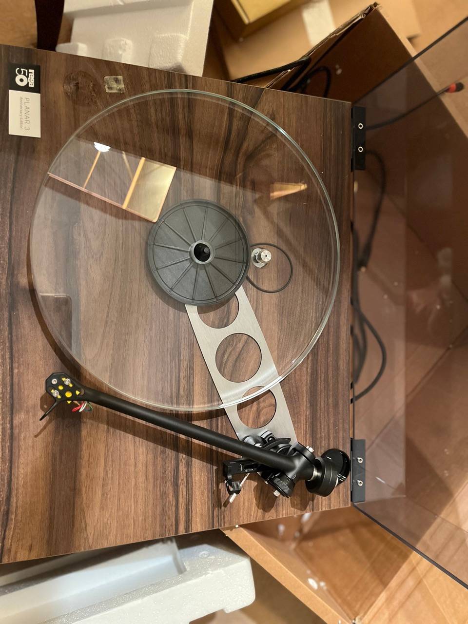 Vends platine vinyle Rega Planar 3 - 50th Anniversary