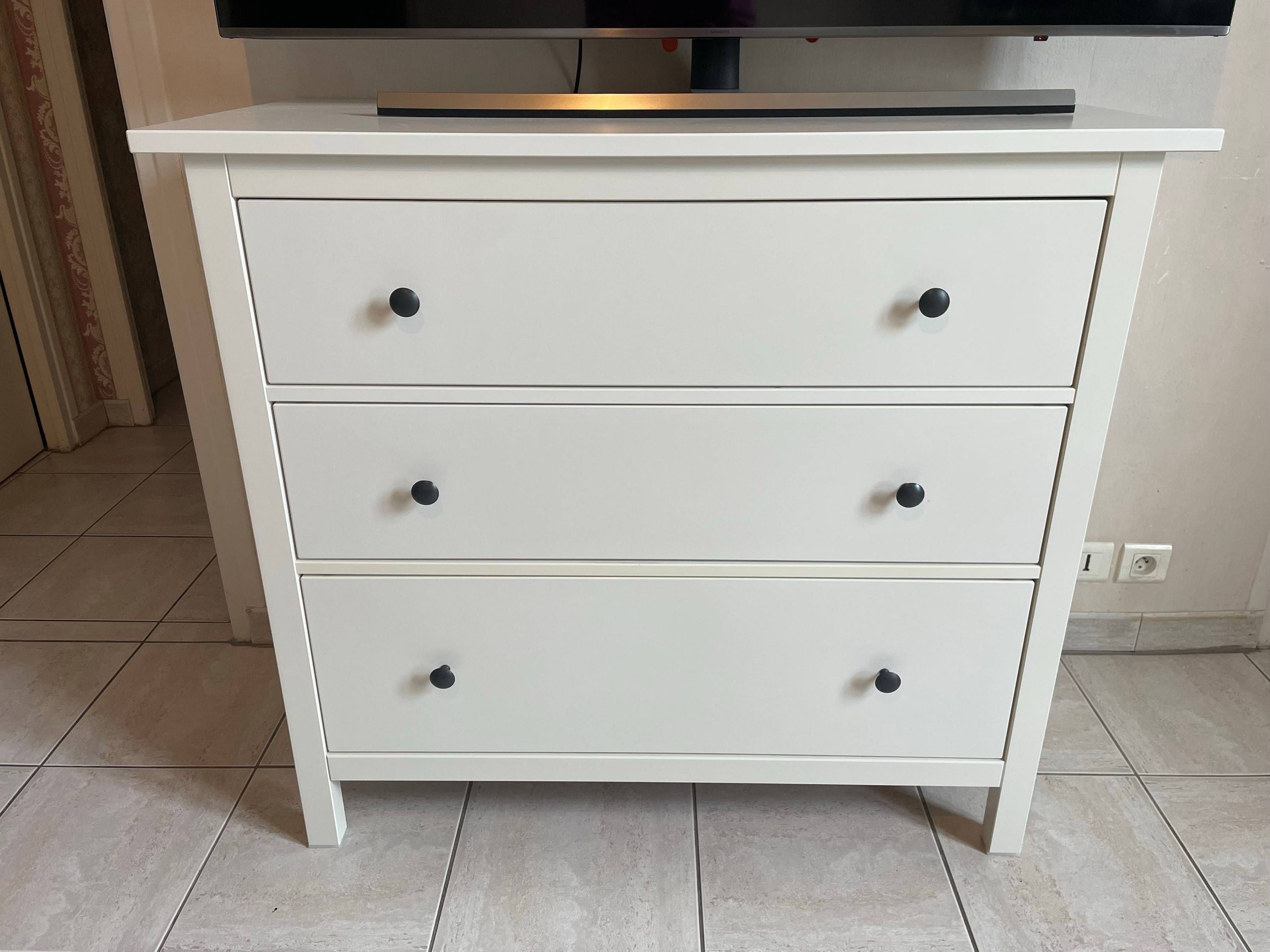 Vends commode blanche IKEA