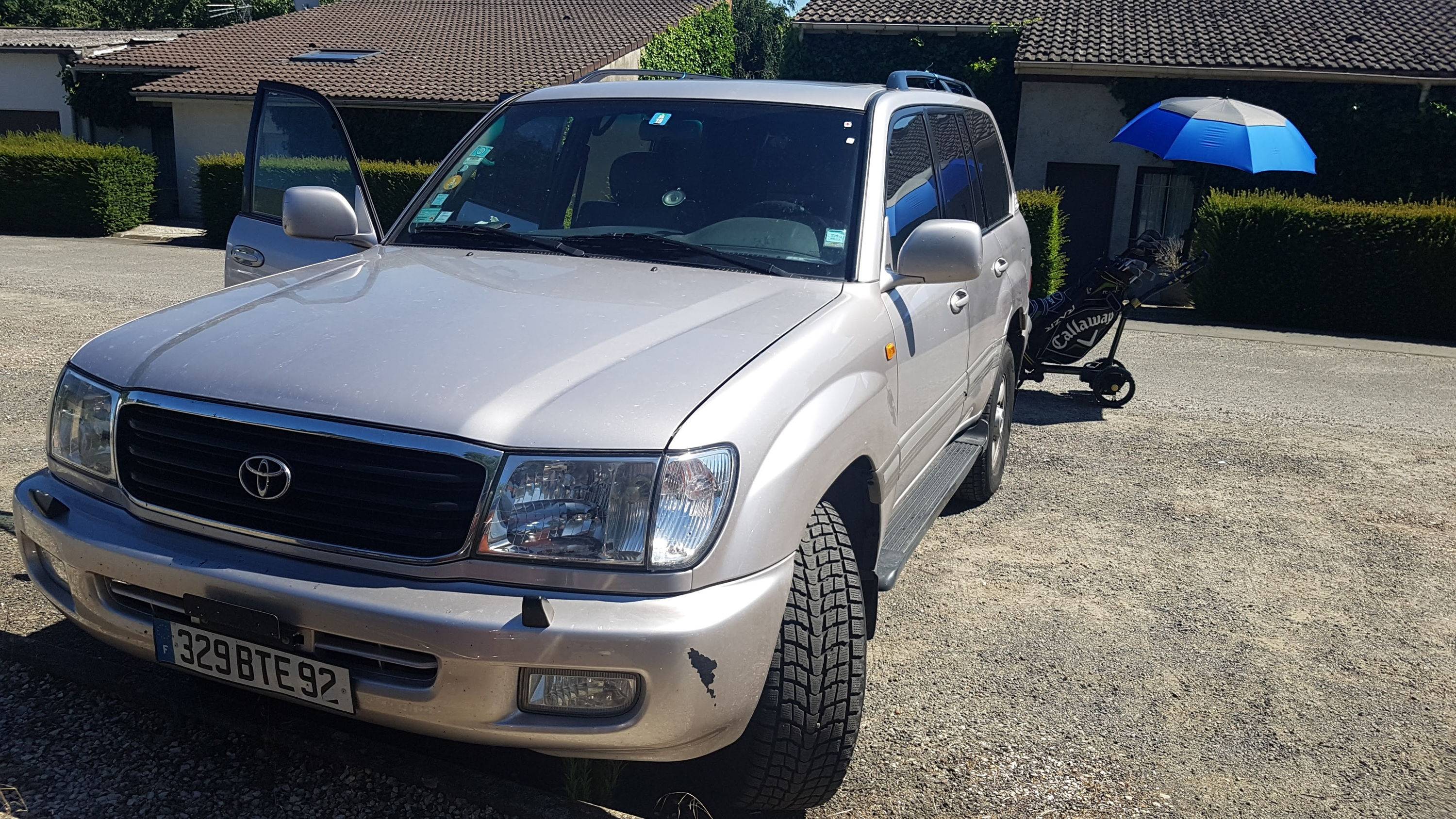 Vends Land Cruiser V8 essence, 1999, 252000km