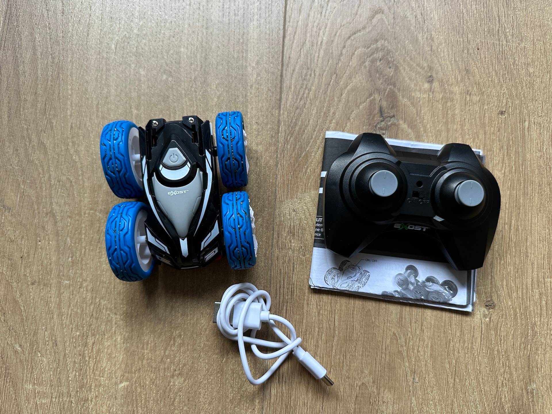 Vends voiture télécommandée Exost