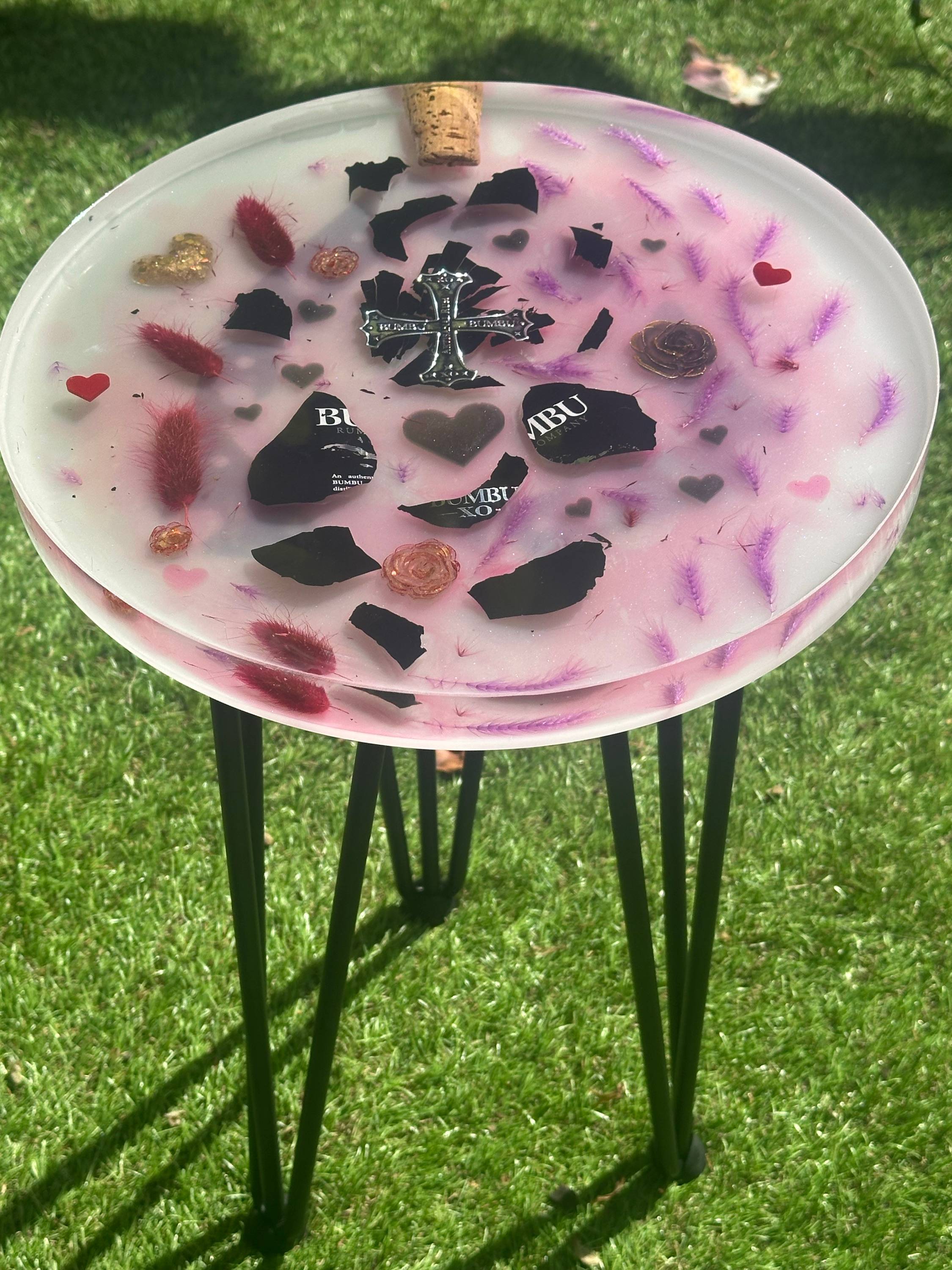 Vends table en résine