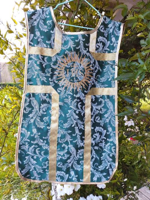 Propose vente de mes créations, uniquement celles en stock le 8 décembre