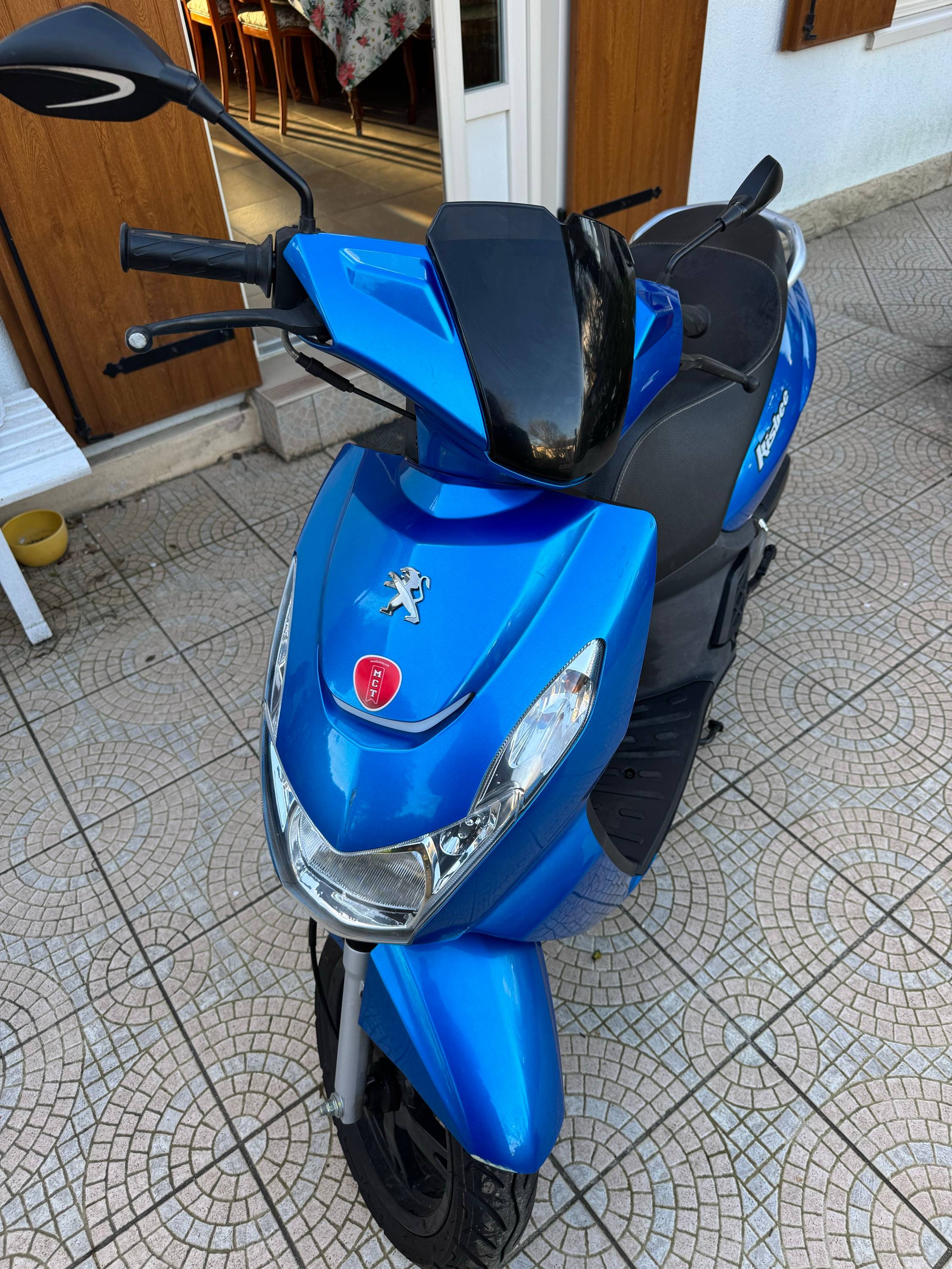 Vends scooter Peugeot Kisbee, 2023, 1792km