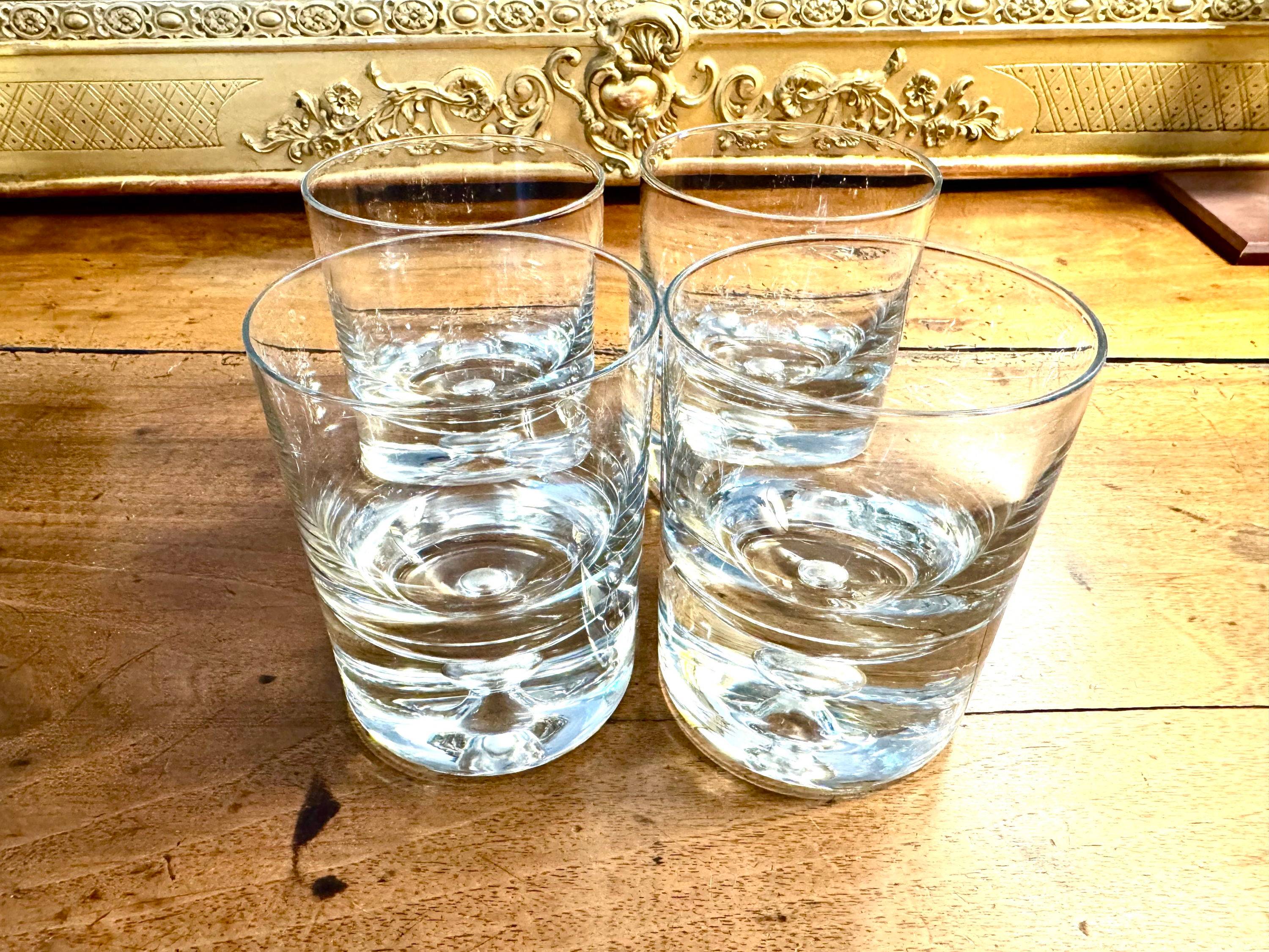 Vends lot de 4 verres à whisky design – fond lourd