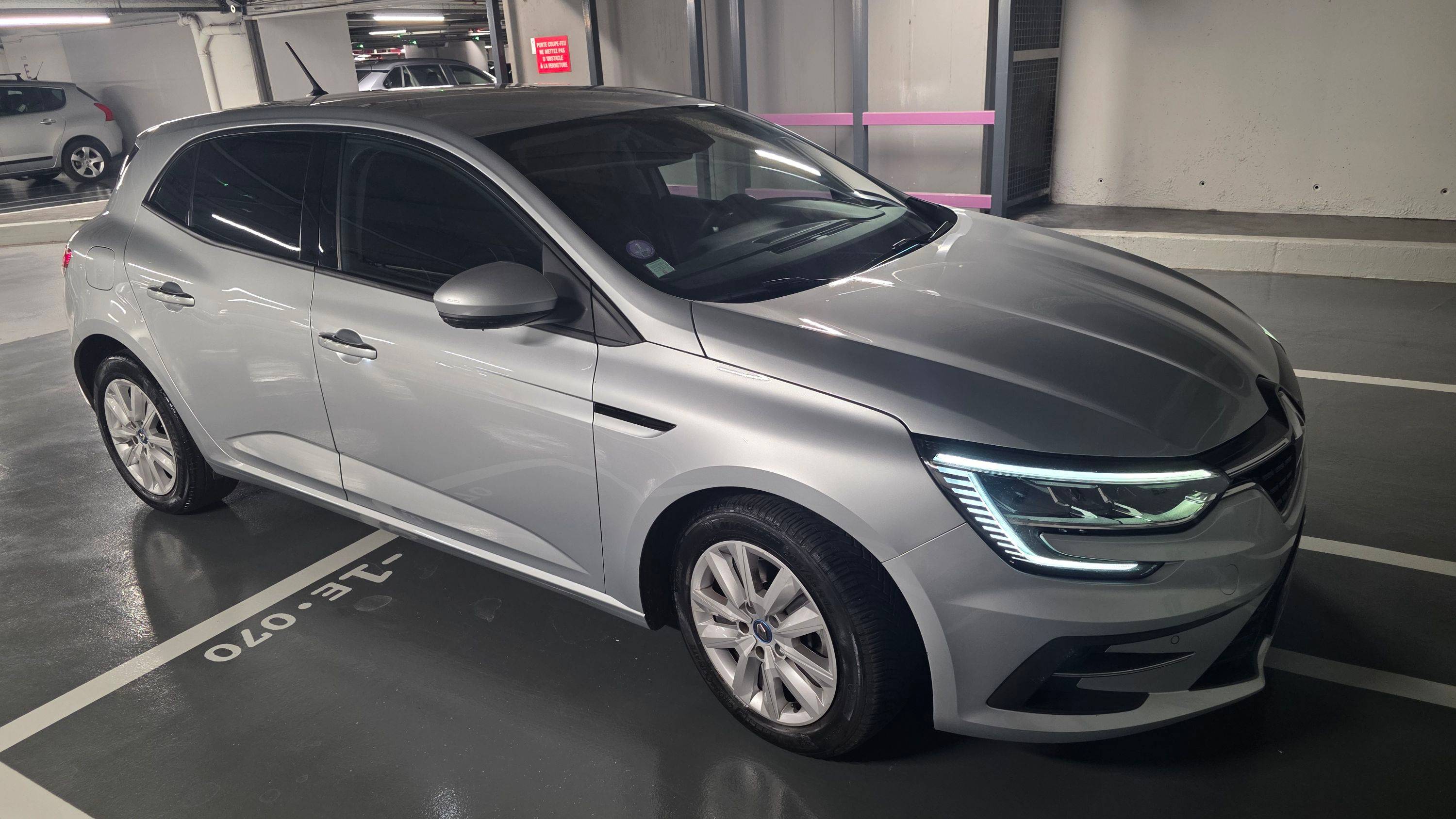 Vends Renault Mégane IV, 2022, 64980km