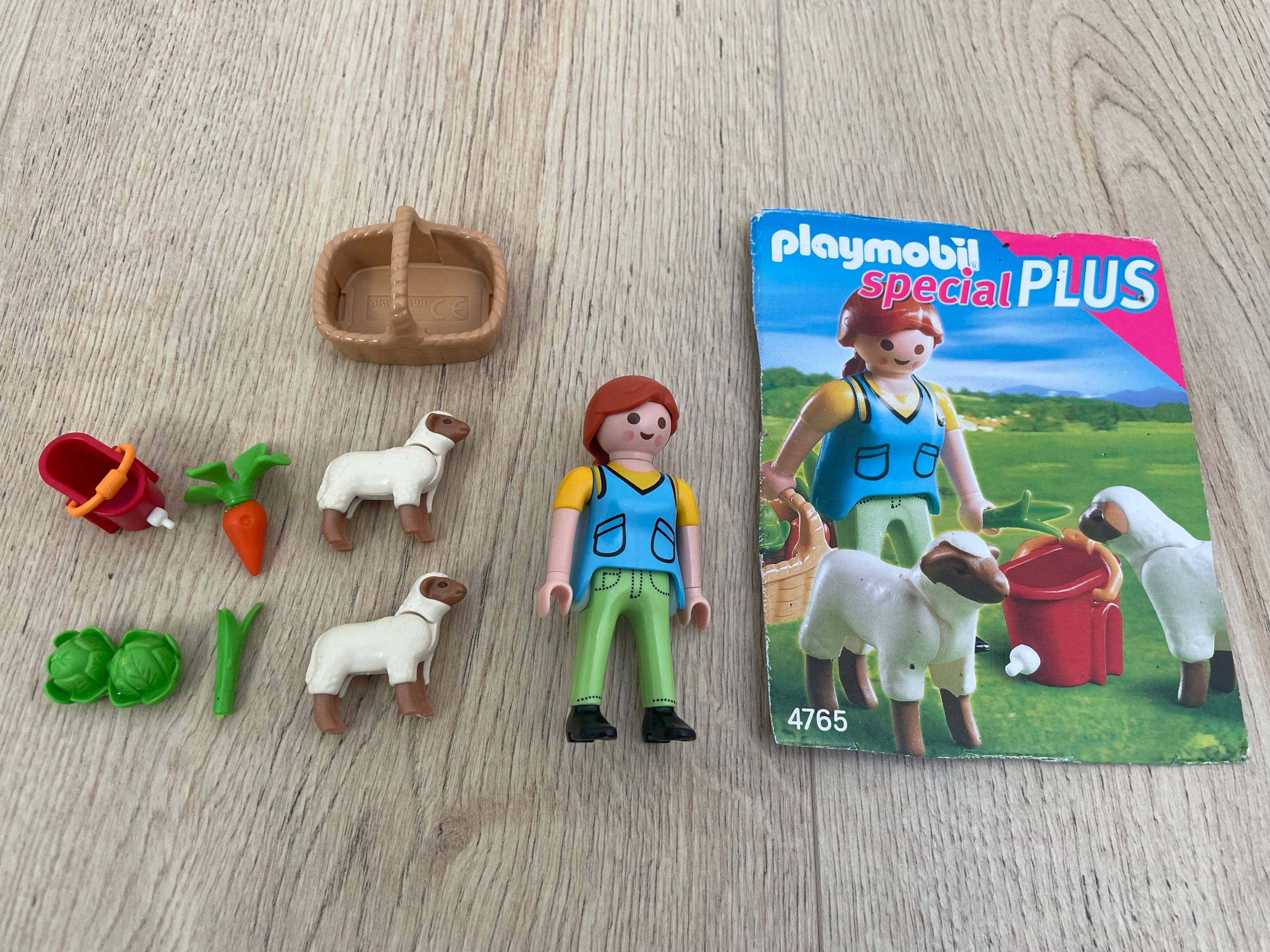 Vends Playmobil 4765 agricultrice avec moutons