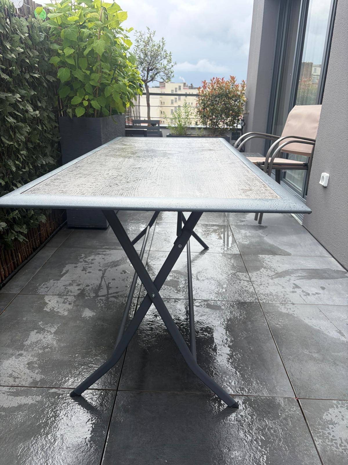 Vends table de jardin Ozalide