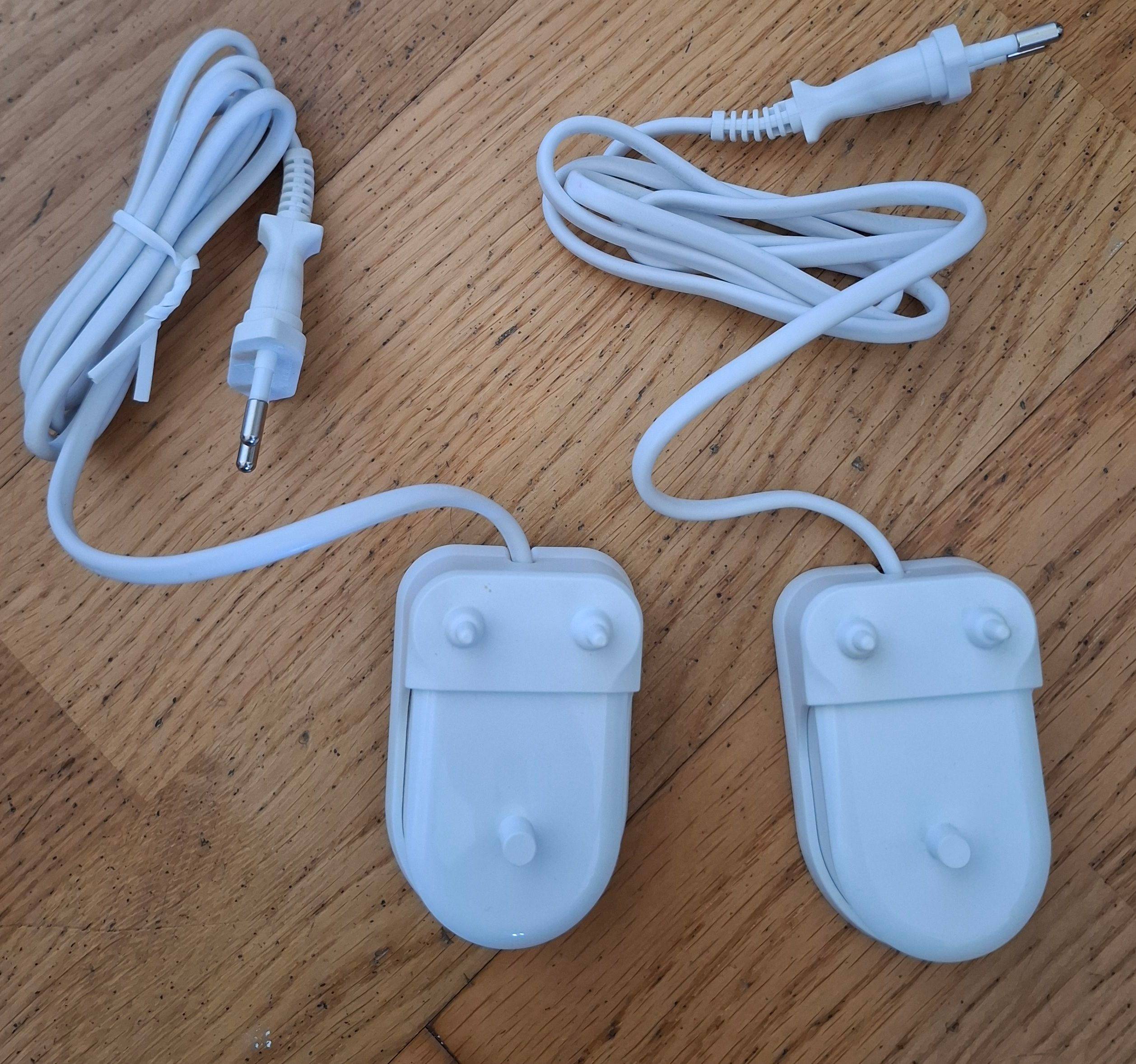 Vends 2 chargeurs pour brosse à dents électrique Philips