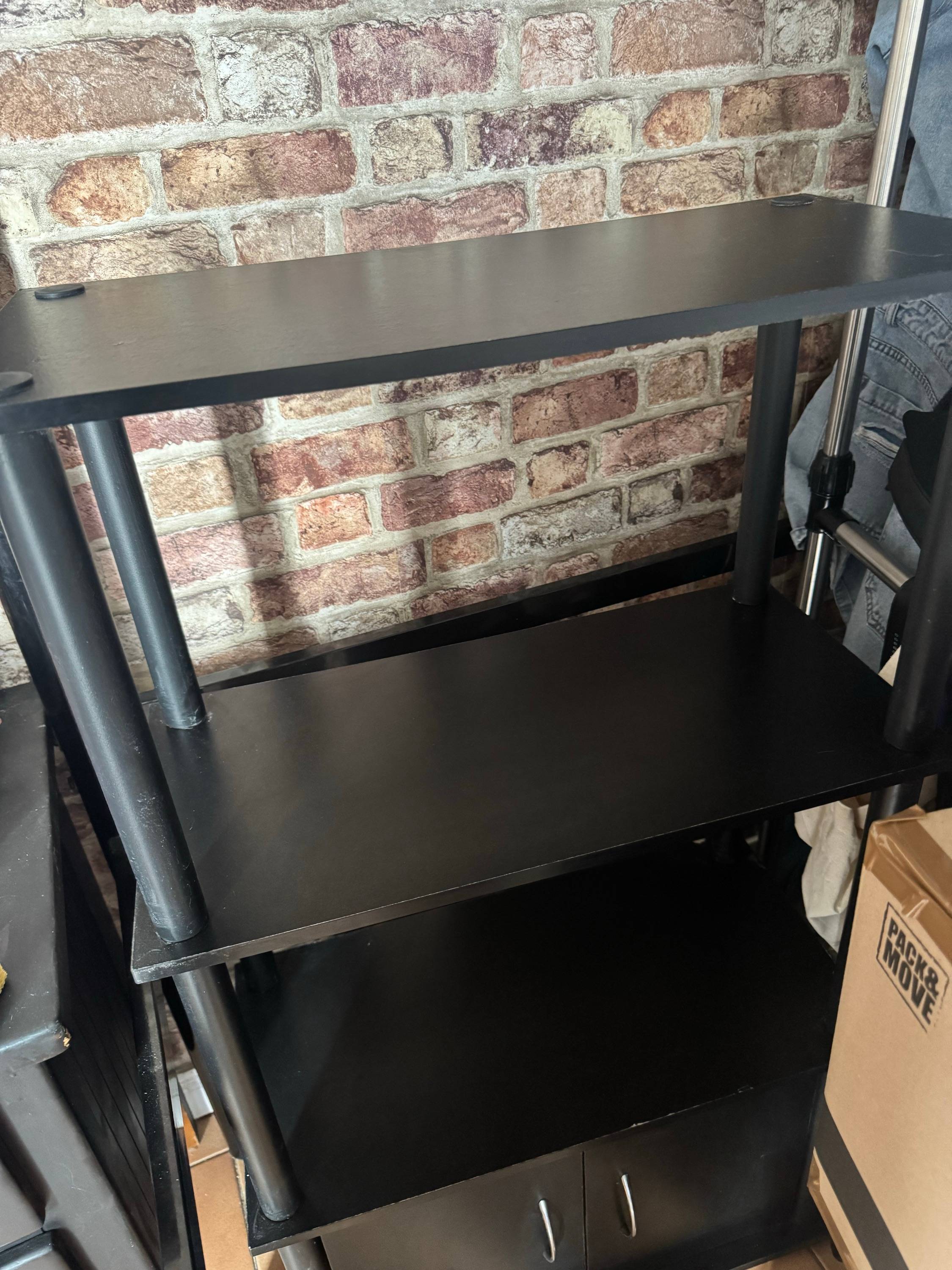 Vends meuble de rangement vêtements